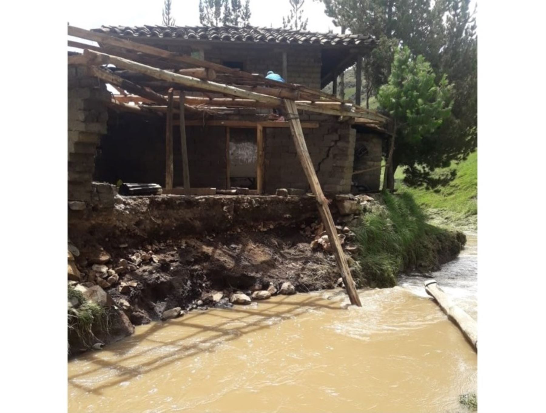 Lluvias intensas causaron cuantiosos daños en viviendas, locales públicos e infraestructura en las regiones Amazonas, Ayacucho y Piura. ANDINA/Difusión