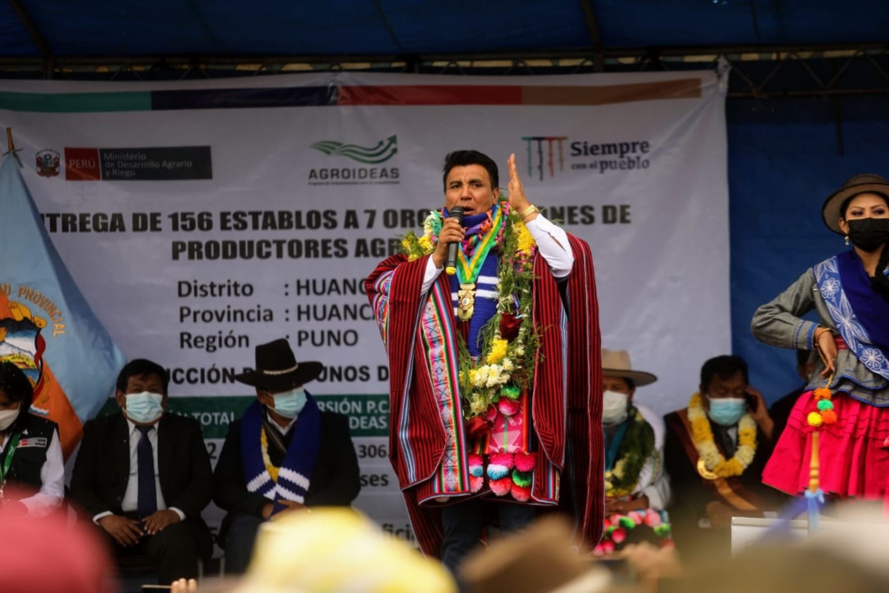 Ministro de Desarrollo Agrario y Riego, Oscar Zea, realiza actividades oficiales en la región Puno. Foto: Cortesía.