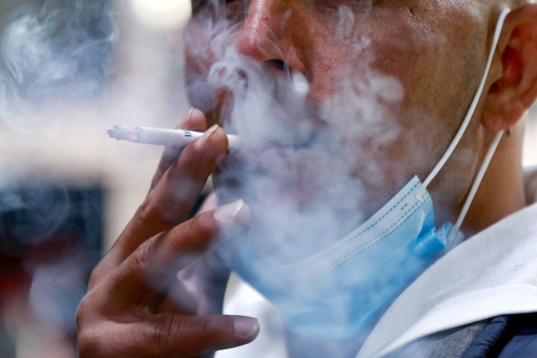 El cigarrillo es causante directo del cáncer de pulmón. Foto: AFP
