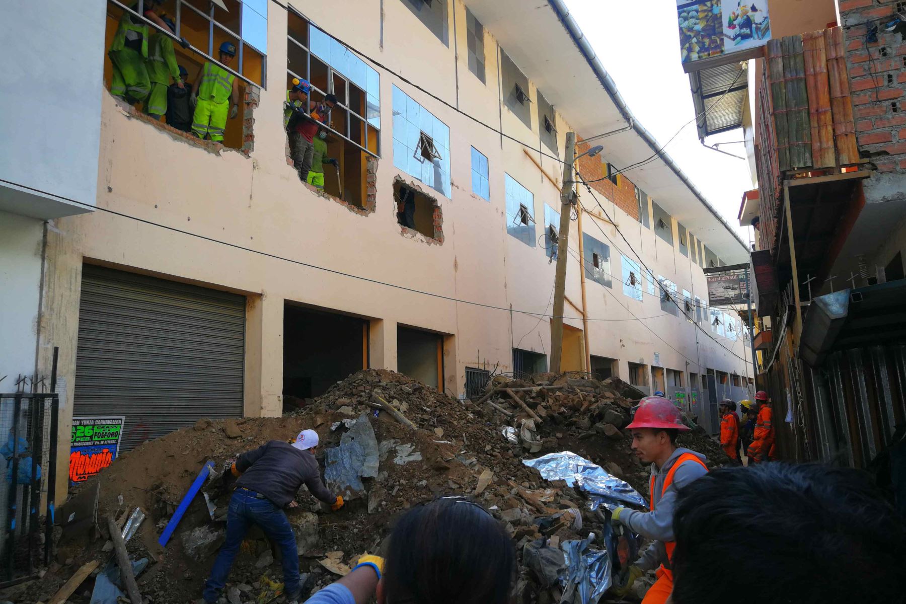 El desastre ocurrido en Retamas, en La Libertad, deja hasta ahora 14 personas damnificadas y 20 afectadas. EFE