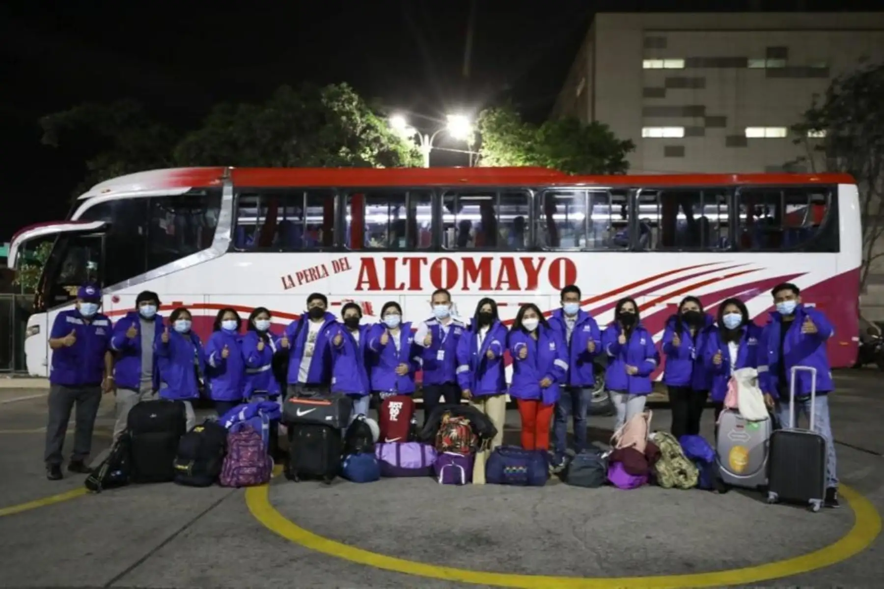 La brigada de 25 personas está integrada por médicos, enfermeras, tecnólogos médicos y técnicos de enfermería. Foto: ANDINA/Difusión.