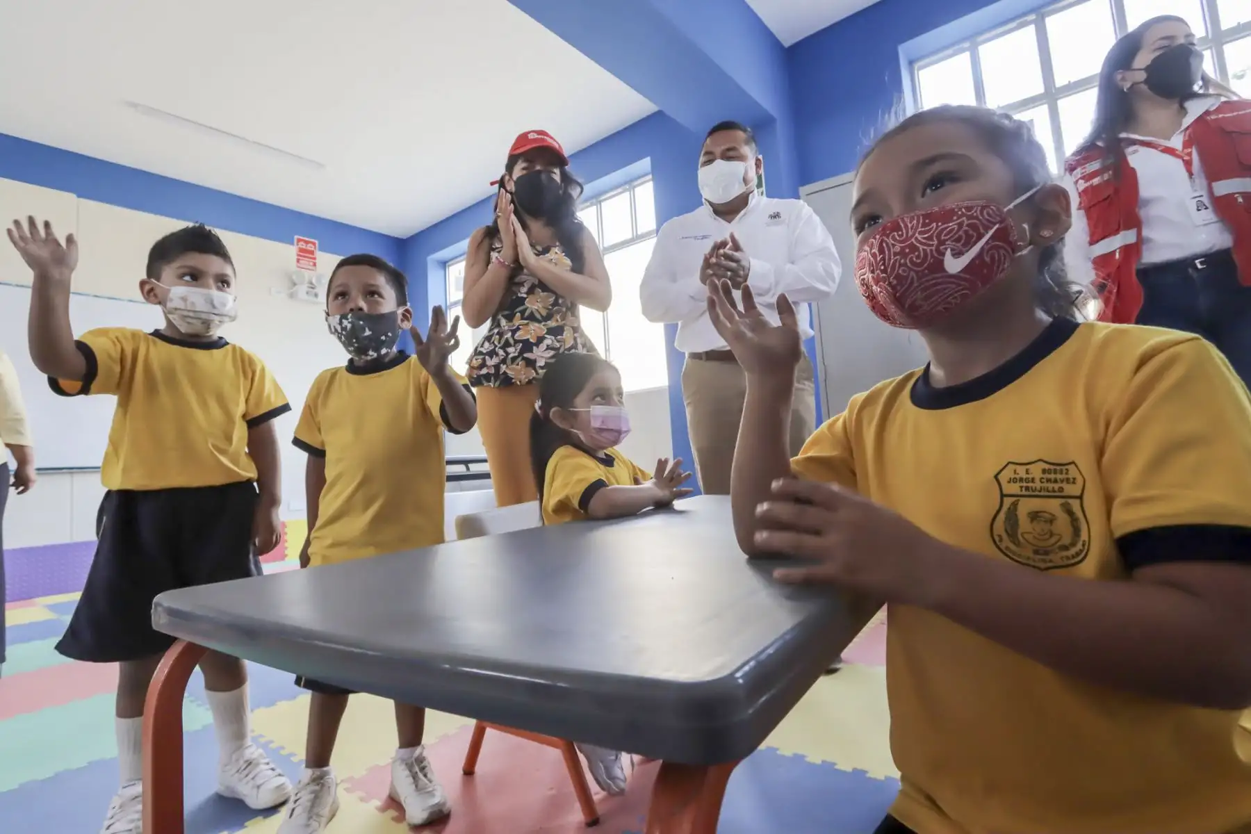 La directora ejecutiva de la Autoridad para la Reconstrucción con cambios (ARCC), Amalia Moreno, llegó a Trujillo para inaugurar la institución educativa N° 80882 Jorge Chávez, que recibirá a más de 500 estudiantes de inicial, primaria y secundaria. Foto: ARCC