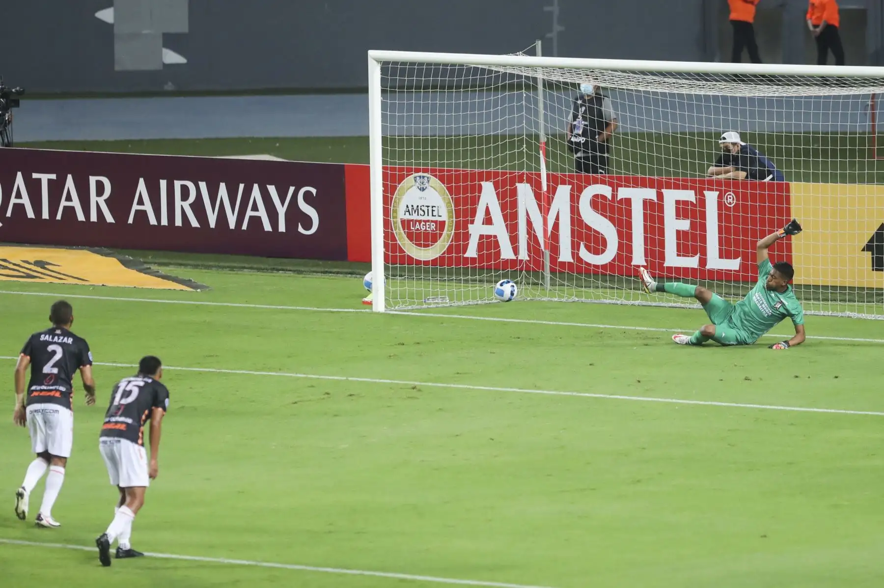 Sport Boys se enfrenta a Ayacucho FC en partido de vuelta de la Fase 1 de la Copa Sudamericana en el Estadio Nacional. Foto: ANDINA/Carla Patiño Ramírez