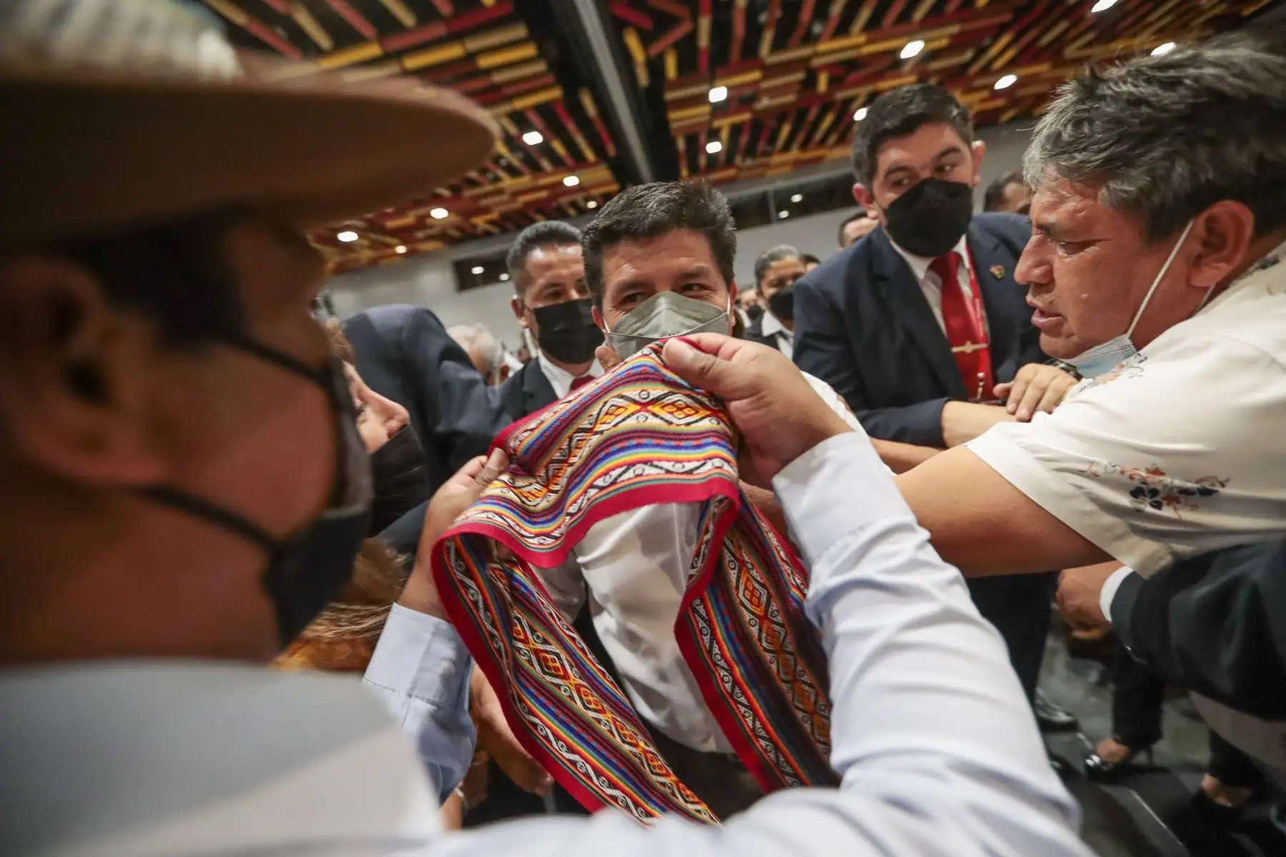 El presidente Pedro Castillo, junto con el primer ministro Aníbal Torres, participa en la reunión ejecutiva con alcaldesas y alcaldes distritales. Foto: ANDINA/Prensa Presidencia