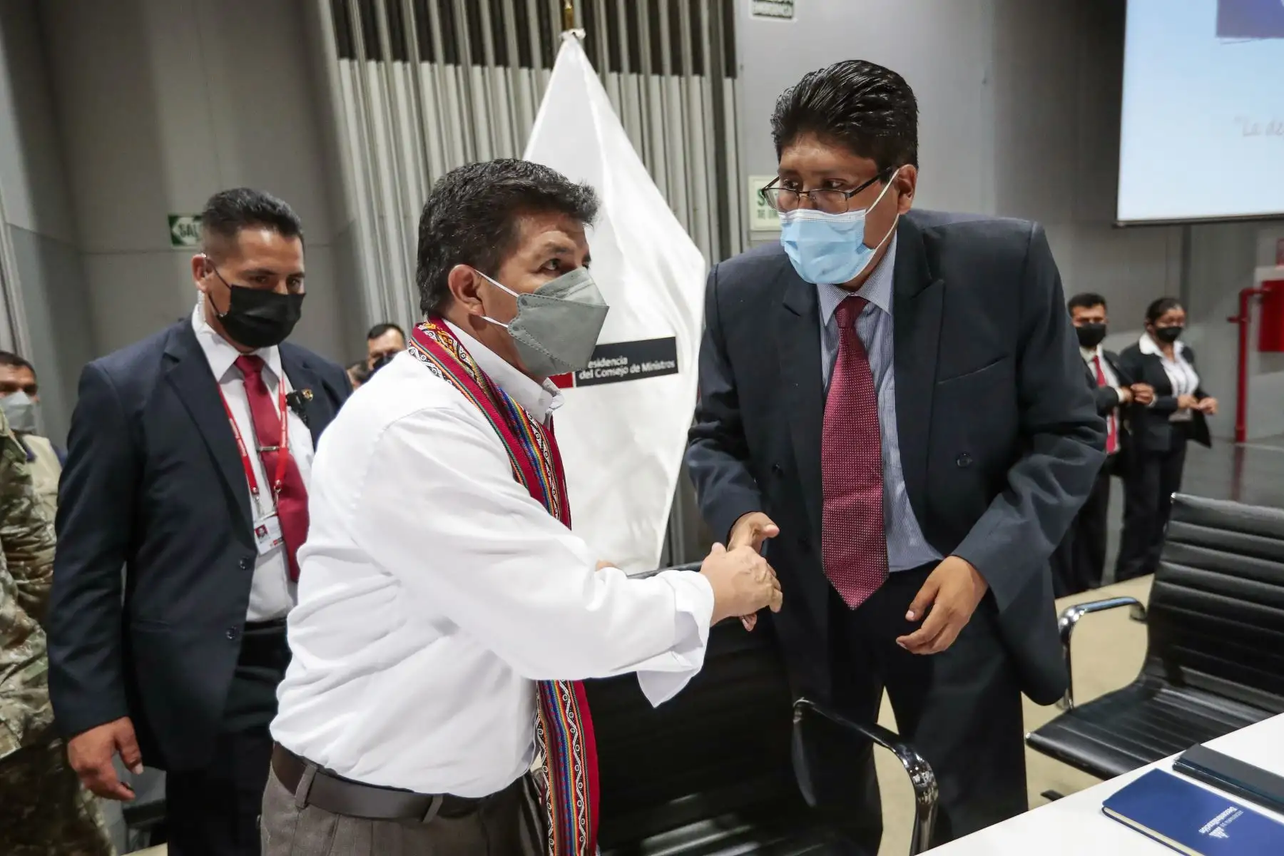 El presidente Pedro Castillo, junto con el primer ministro Aníbal Torres, participa en la reunión ejecutiva con alcaldesas y alcaldes distritales. Foto: ANDINA/Prensa Presidencia