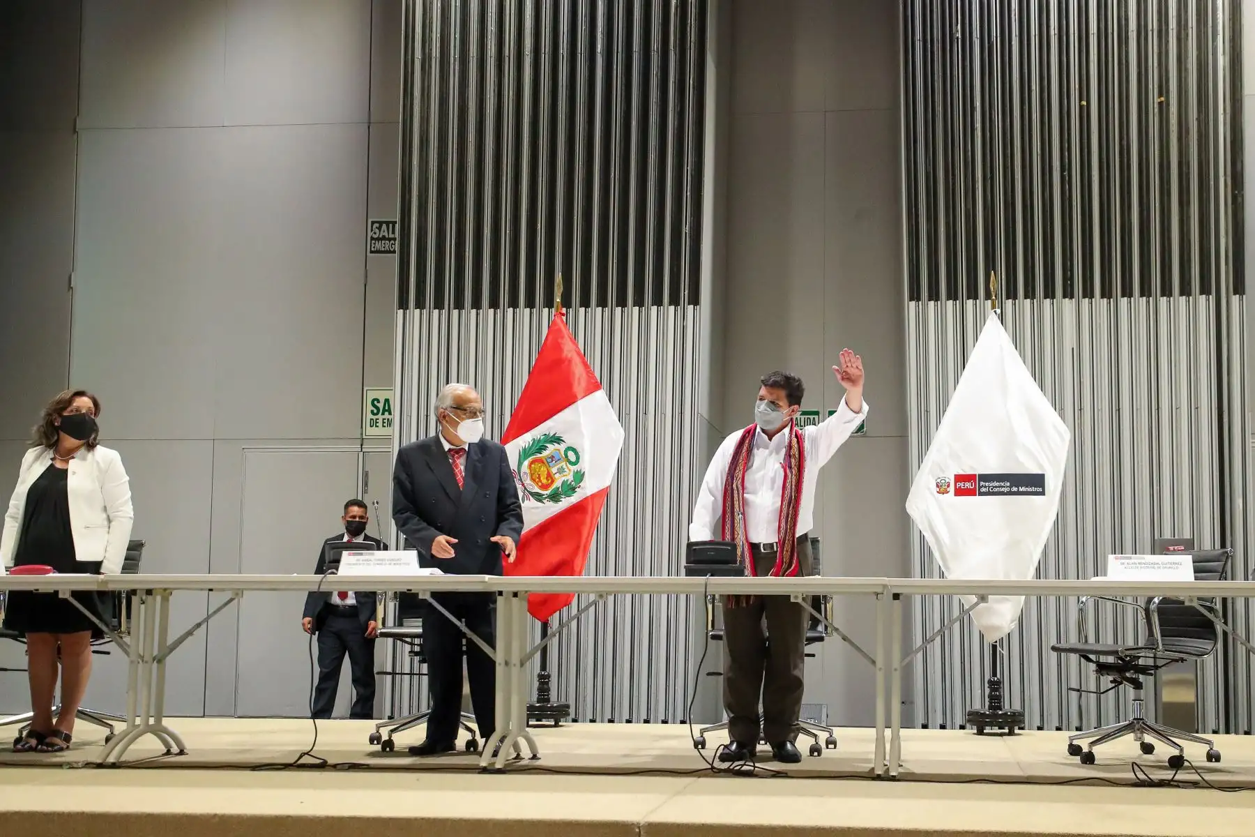 El presidente Pedro Castillo, junto con el primer ministro Aníbal Torres, participa en la reunión ejecutiva con alcaldesas y alcaldes distritales. Foto: ANDINA/Prensa Presidencia