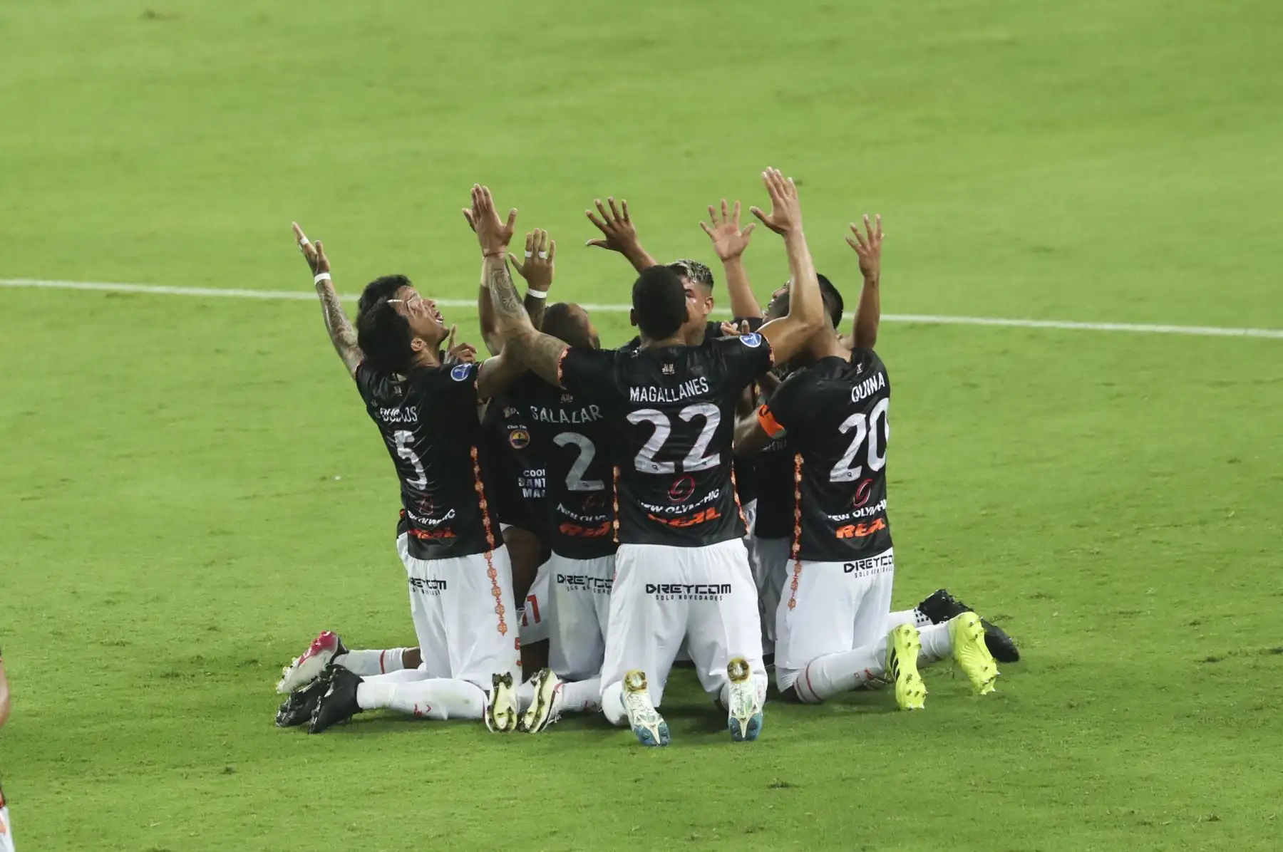 Sport Boys se enfrenta a Ayacucho FC en partido de vuelta de la Fase 1 de la Copa Sudamericana en el Estadio Nacional. Foto: ANDINA/Carla Patiño Ramírez