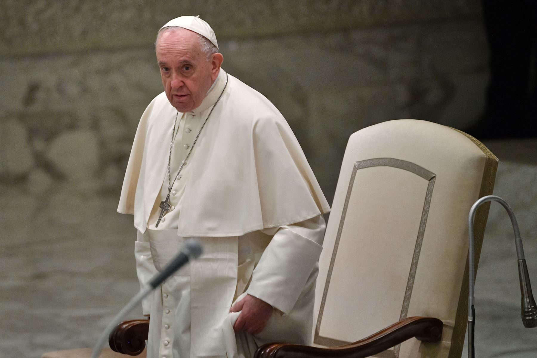 Papa Francisco vuelve a suspender su agenda por el dolor en la rodilla