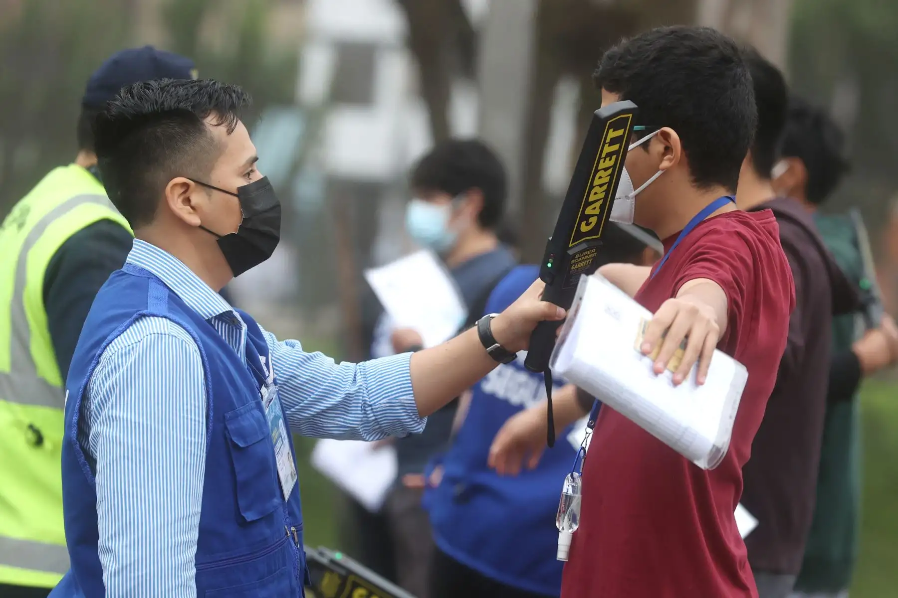 Más de 11,000 postulantes de las áreas académicas de Ingeniería y de Humanidades y Ciencias Jurídicas y Sociales de la UNMSM rendirán el examen de admisión presencial donde buscarán obtener una vacante de ingreso a la Decana de América.
Foto: ANDINA/Vidal Tarqui