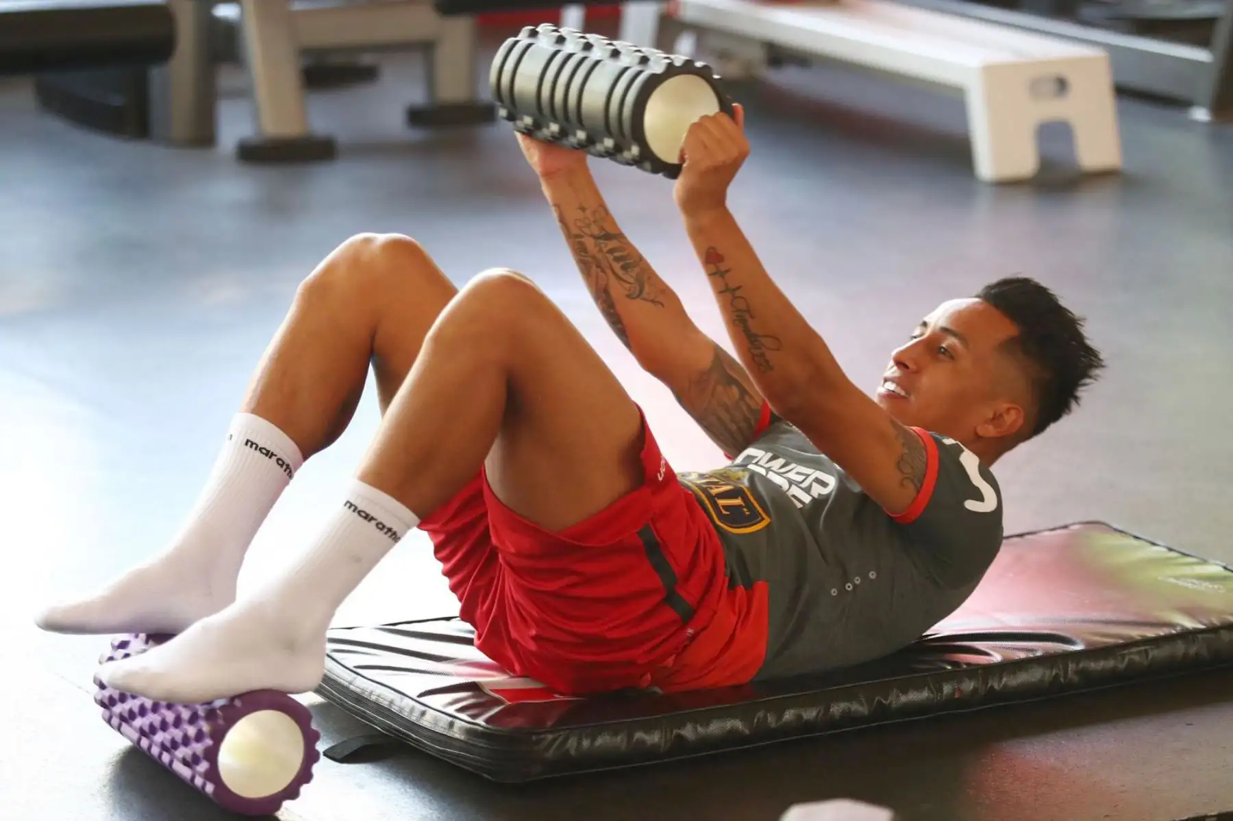 La Selección Peruana continúa preparándose para el duelo ante Uruguay. Esta vez, el combinado nacional dirigido por Ricardo Gareca trabajó con 14 futbolistas tras el arribo de Christian Cueva.
Foto: Selección Peruana