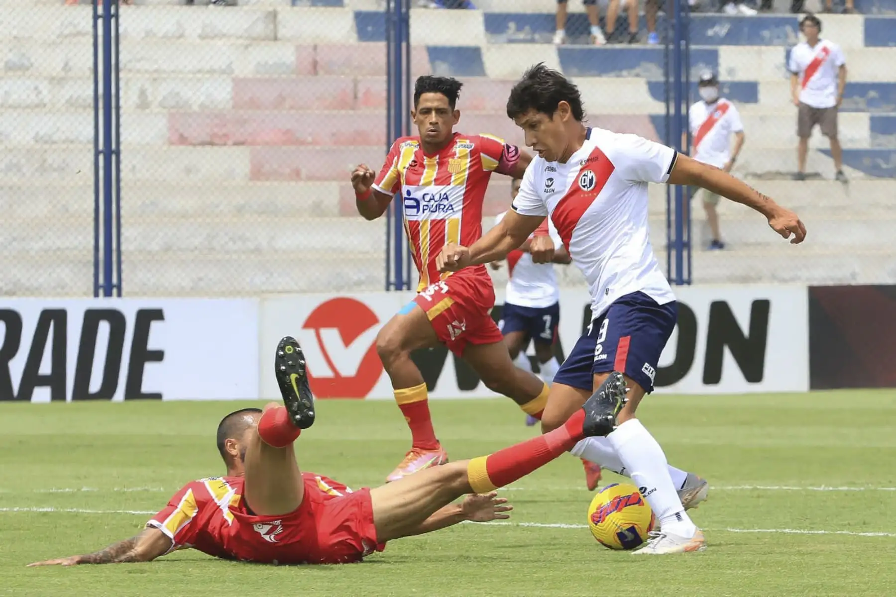 Deportivo Municipal enfrenta al Atlético Grau por la séptima jornada de la Liga 1, en el Estadio Iván Elías Moreno. Foto: Liga 1