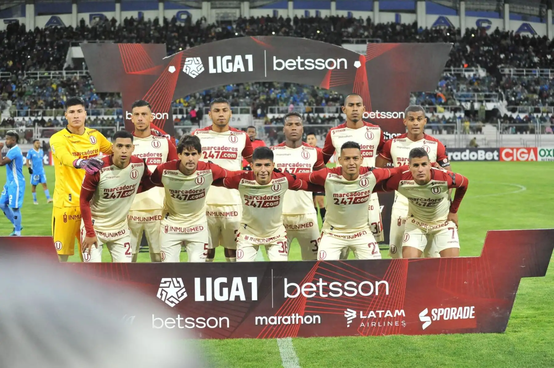 Universitario de Deportes perdió 1-0 ante Binacional en Juliaca por la fecha 7 de la Liga 1. Nelinho Quina hizo un autogol en el primer tiempo. Foto: FPF