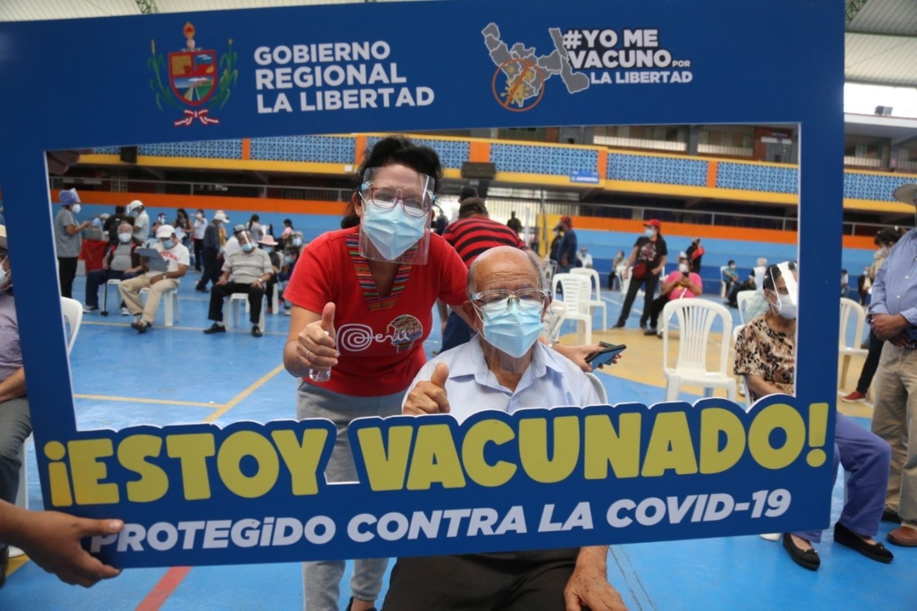 El 77.6 % de las personas mayores de 60 años de edad de la región La Libertad ya ha recibido la tercera dosis de la vacuna contra el covid-19. Foto: ANDINA/difusión.