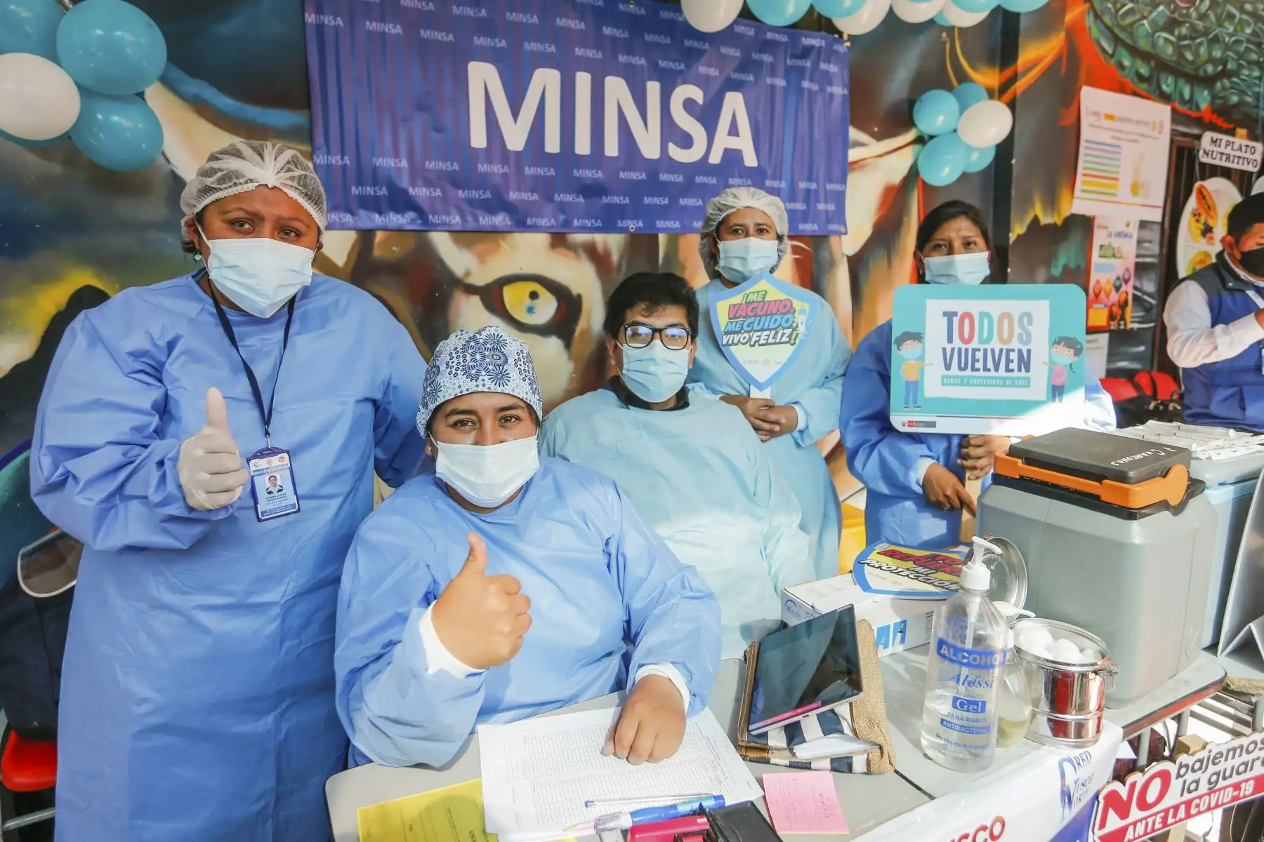 La Institución Educativa Ciencias de la ciudad imperial del Cusco dio inicio al año escolar 2022. 1550 alumnos del nivel primario y secundario regresaron a las clases presenciales. Ministerio de Salud (Minsa) supervisó y garantizó el uso correcto de los protocolos de bioseguridad contra la covid 19 en dicha institución. Foto: Minsa