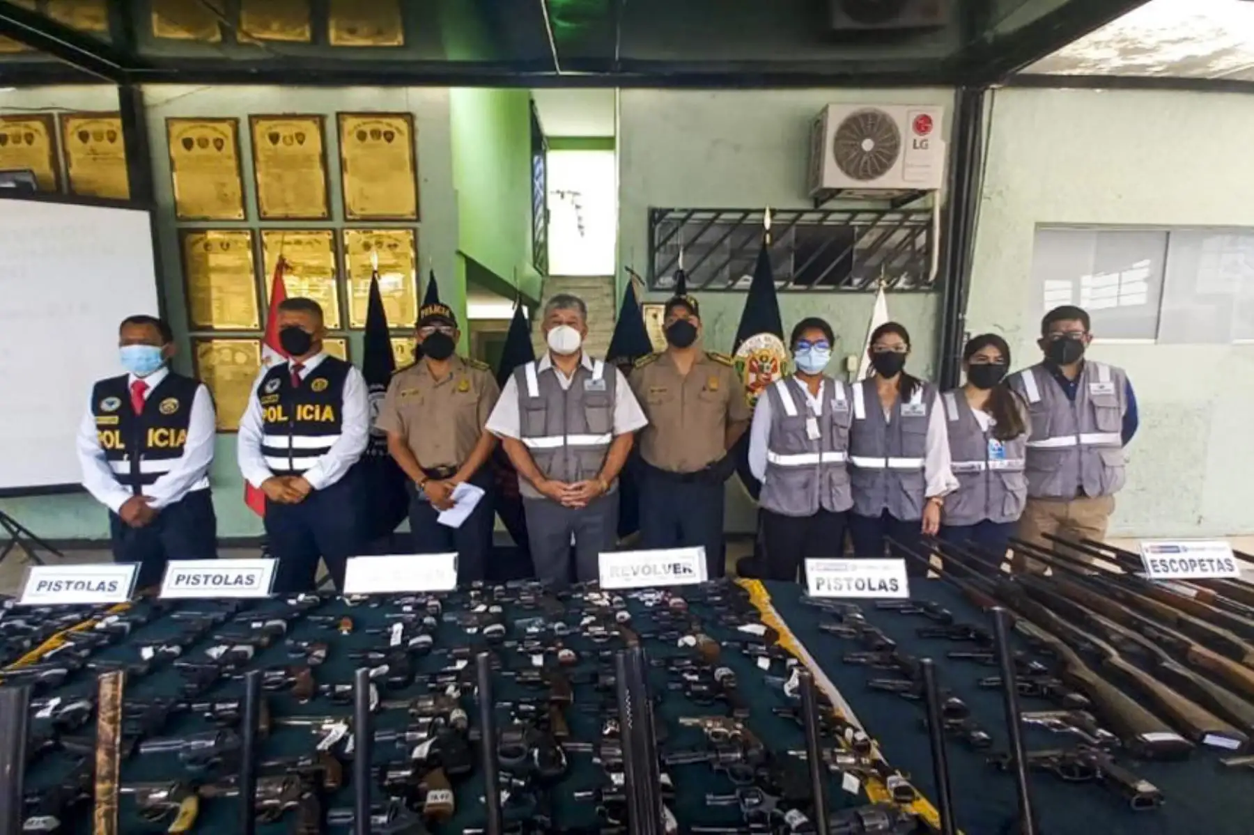 En diversas acciones de control y fiscalización en Lambayeque se han incautado 82 escopetas, 72 revólveres, 57 pistolas y 7 carabinas. Foto: ANDINA/Sucamec