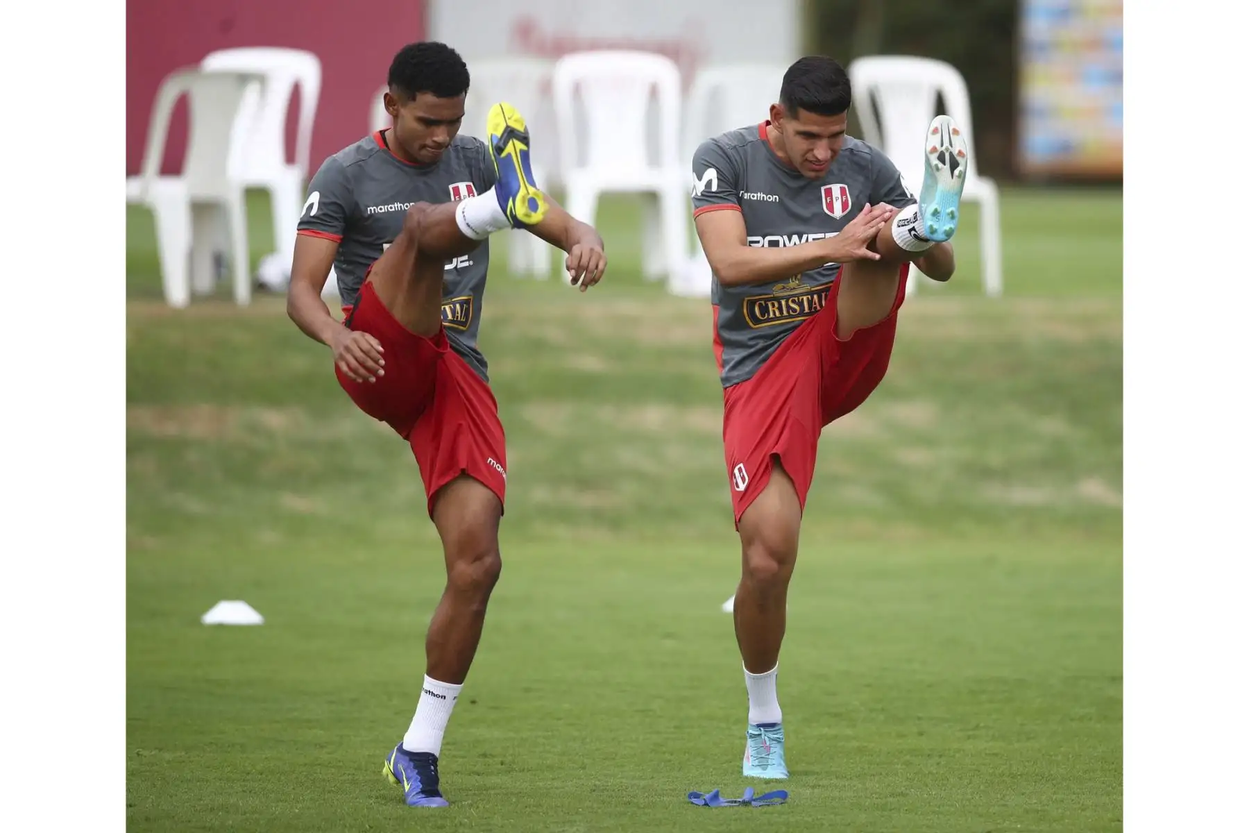 Selección peruana de fútbol inició sus entrenamientos en la Videna con miras a la última fecha doble de las Eliminatorias al Mundial de Qatar 2022. La blanquiroja se enfrentará el jueves 24 de marzo a la selección de Uruguay en el Estadio Centenario de Montevideo. Foto: FPF
