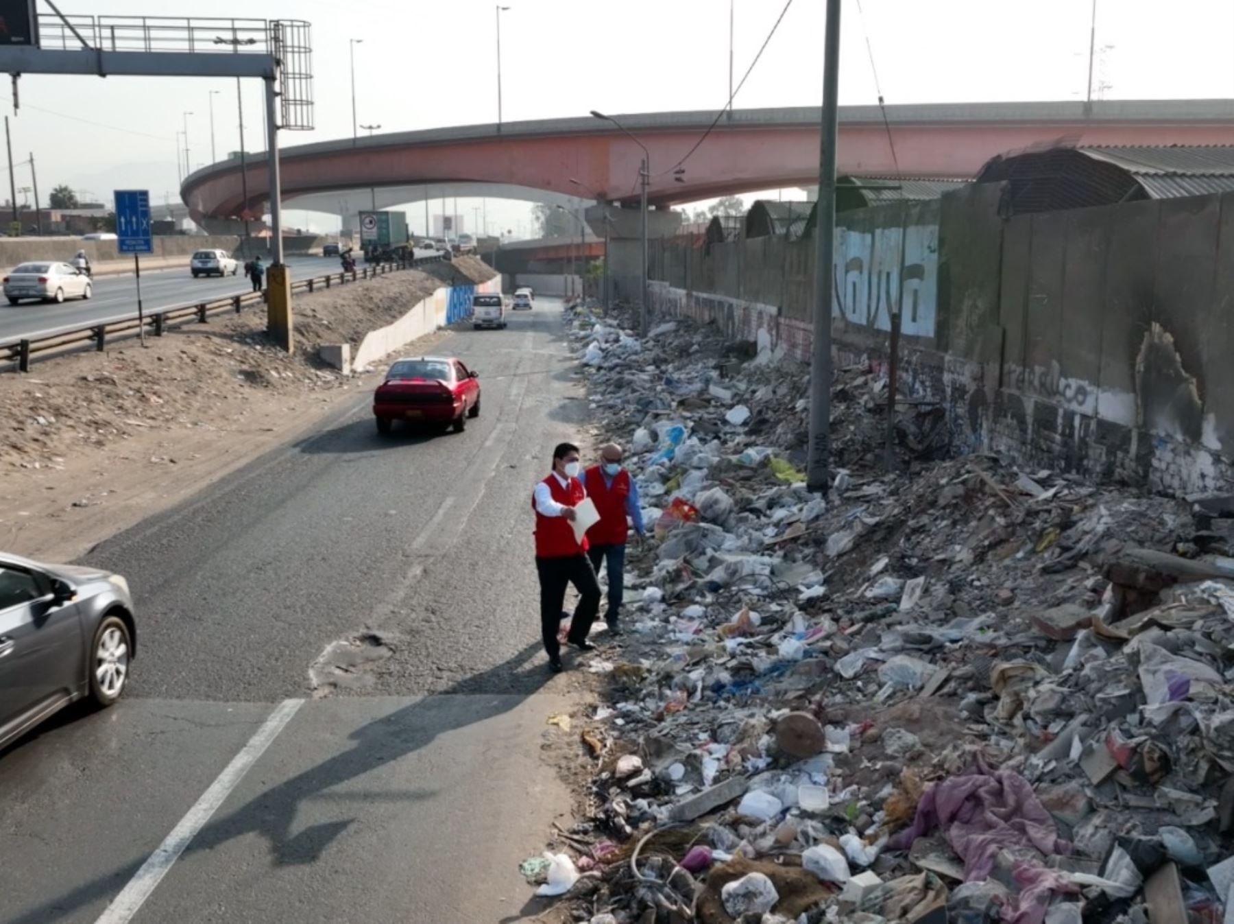 Contraloría inició un operativo de supervisión del manejo y gestión de residuos sólidos en 697 municipalidades del país.