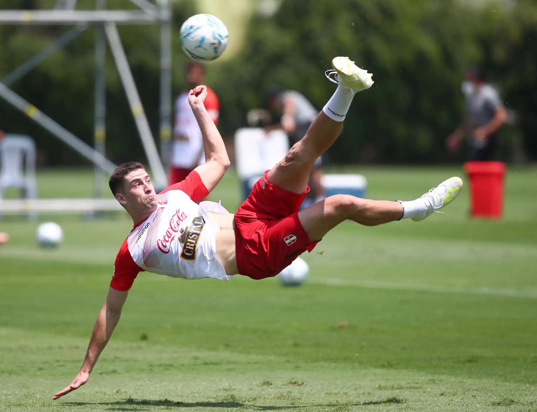 Santiago Ormeño, durante el entrenamiento de la selección peruana.Foto: ANDINA/FPF
