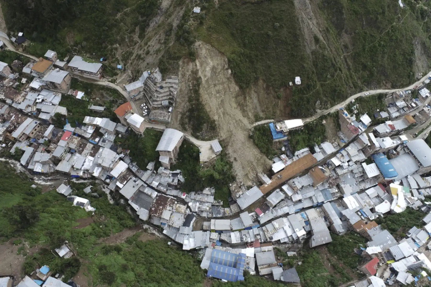 El Ingemmet emitió un primer reporte técnico producto de la evaluación geológica realizada al centro poblado Retamas, región La Libertad. Foto: ANDINA/Ingemmet