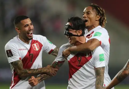 La selección peruana sale a buscar el triunfo ante Uruguay en Montevideo