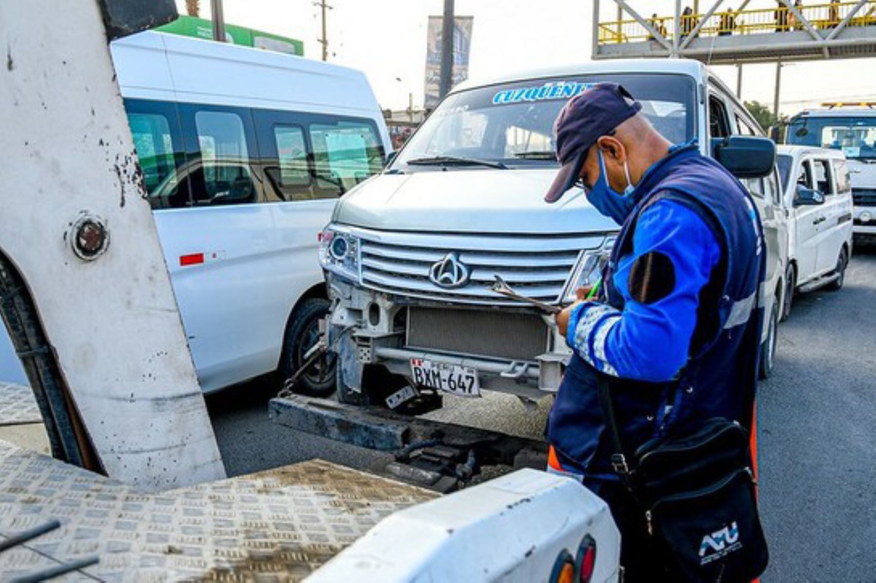 Fiscalizadores intervinieron vehículos informales. Foto: ANDINA/Difusión