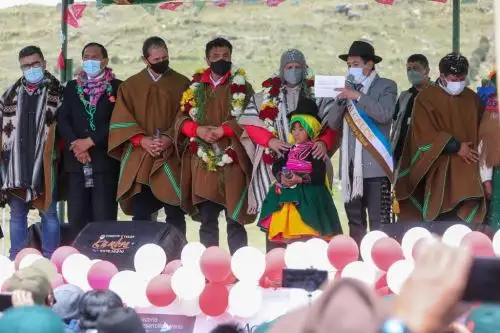 Puno: entregan habilitación sanitaria a 180 Centros de Producción Acuícola de truchas