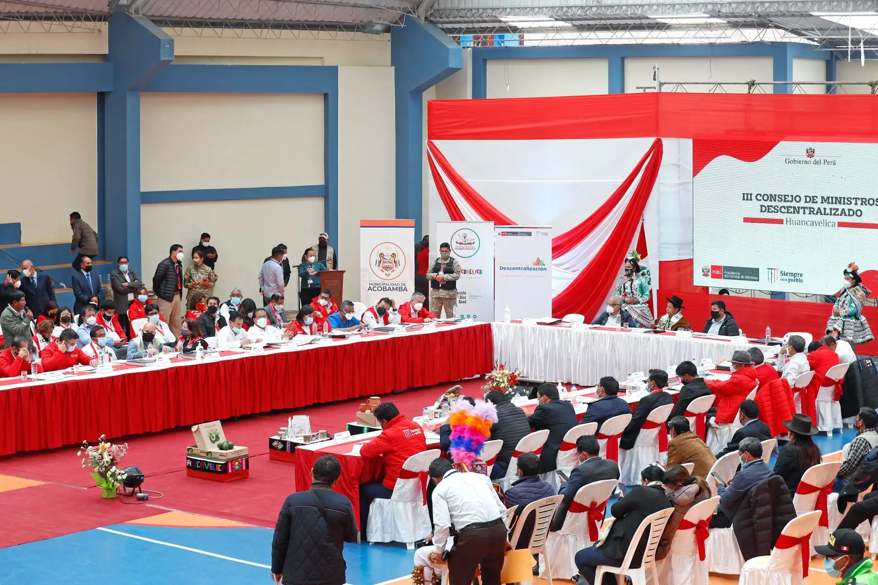 Presidente Pedro Castillo llegó a Huancavelica para liderar el III Consejo de Ministros Descentralizado en la provincia de Acobamba. Foto: ANDINA/ Prensa Presidencia
