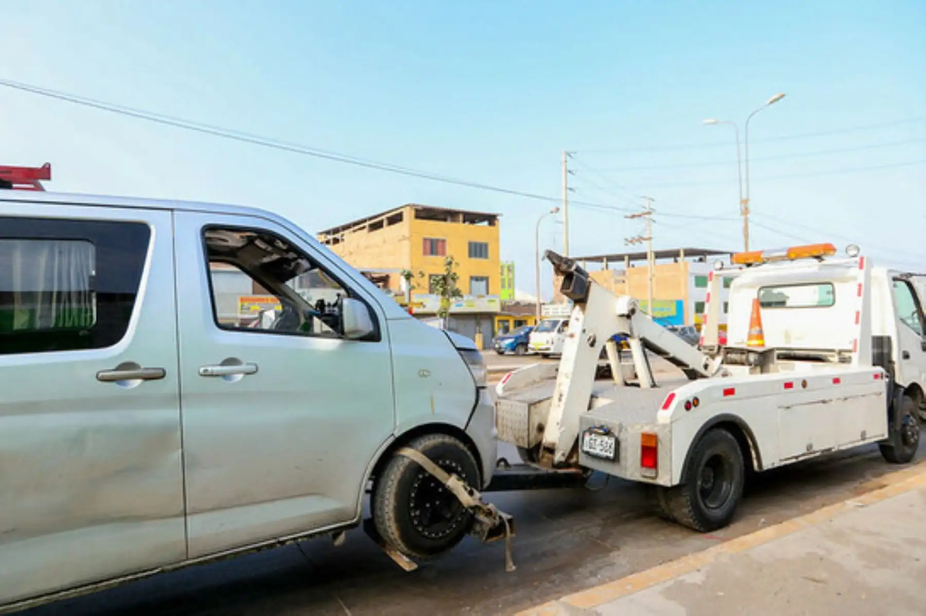 En lo que va de marzo, la ATU ha logrado identificar y enviar al depósito a más de 250 unidades que prestaban el servicio de manera informal. Foto: ANDINA/ATU.