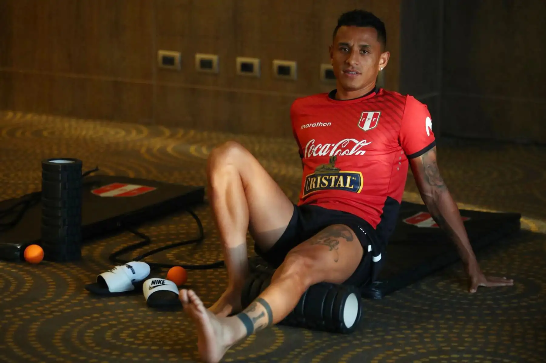 La selección peruana finalizó sus entrenamientos en la Videna, luego de la derrota sufrida el último jueves contra Uruguay, y así planificar el trabajo de cara al partido definitorio contra Paraguay. En la foto el jugador Josimar Yotún.
Foto: Selección Peruana
