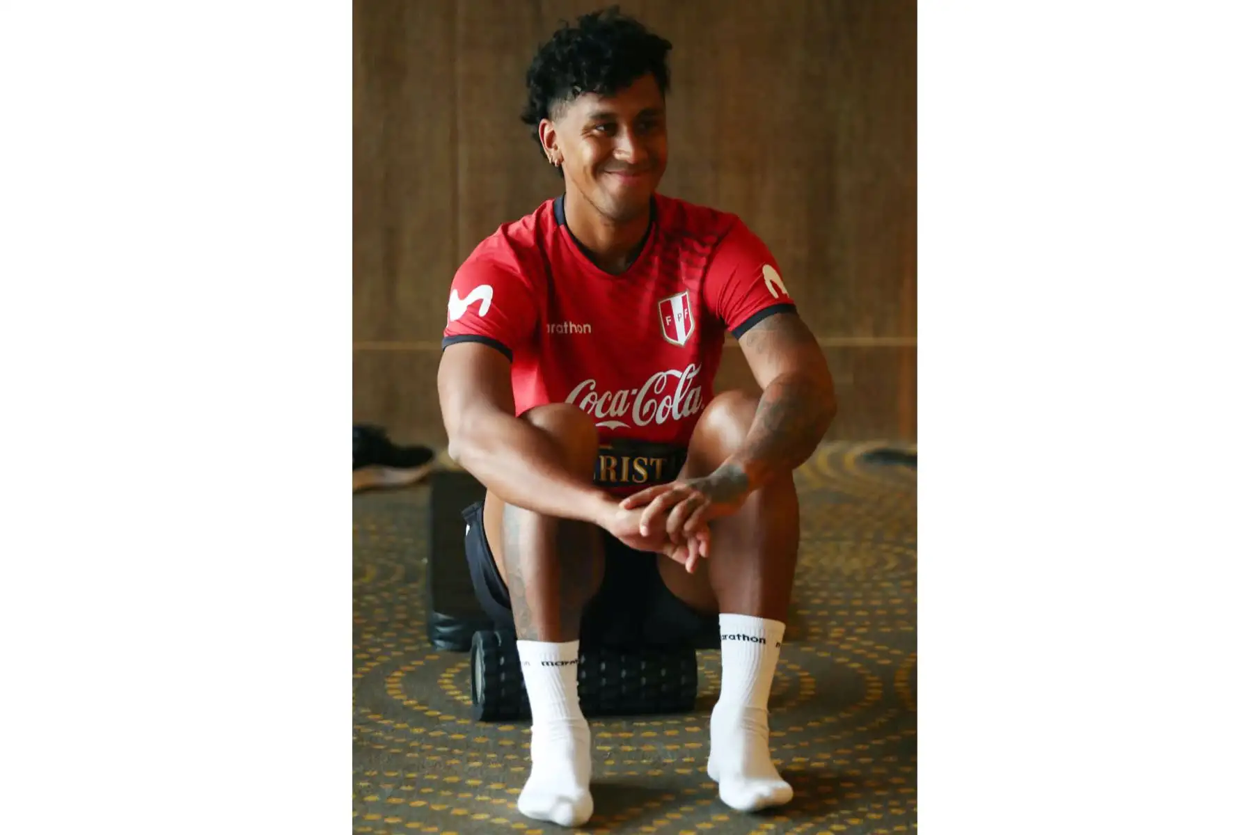 La selección peruana finalizó sus entrenamientos en la Videna, luego de la derrota sufrida el último jueves contra Uruguay, y así planificar el trabajo de cara al partido definitorio contra Paraguay. En la foto el jugador Renato Tapia.
Foto: Selección Peruana