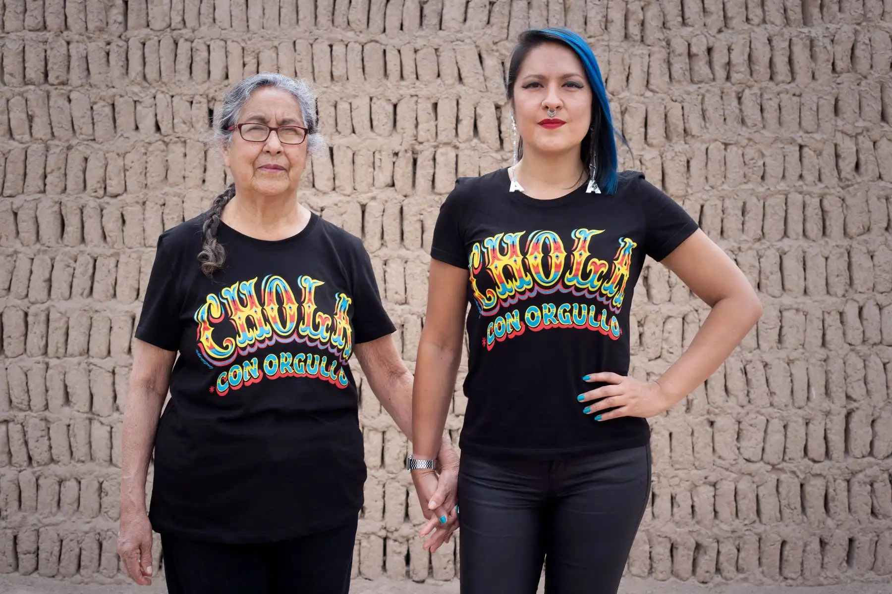 Ellas han sido fotografiadas en espacios públicos como calles, avenidas, parques con nombres del Perú y también en espacios que sirven como punto de encuentro para los peruanos en Madrid.
Foto: Claudia Alva