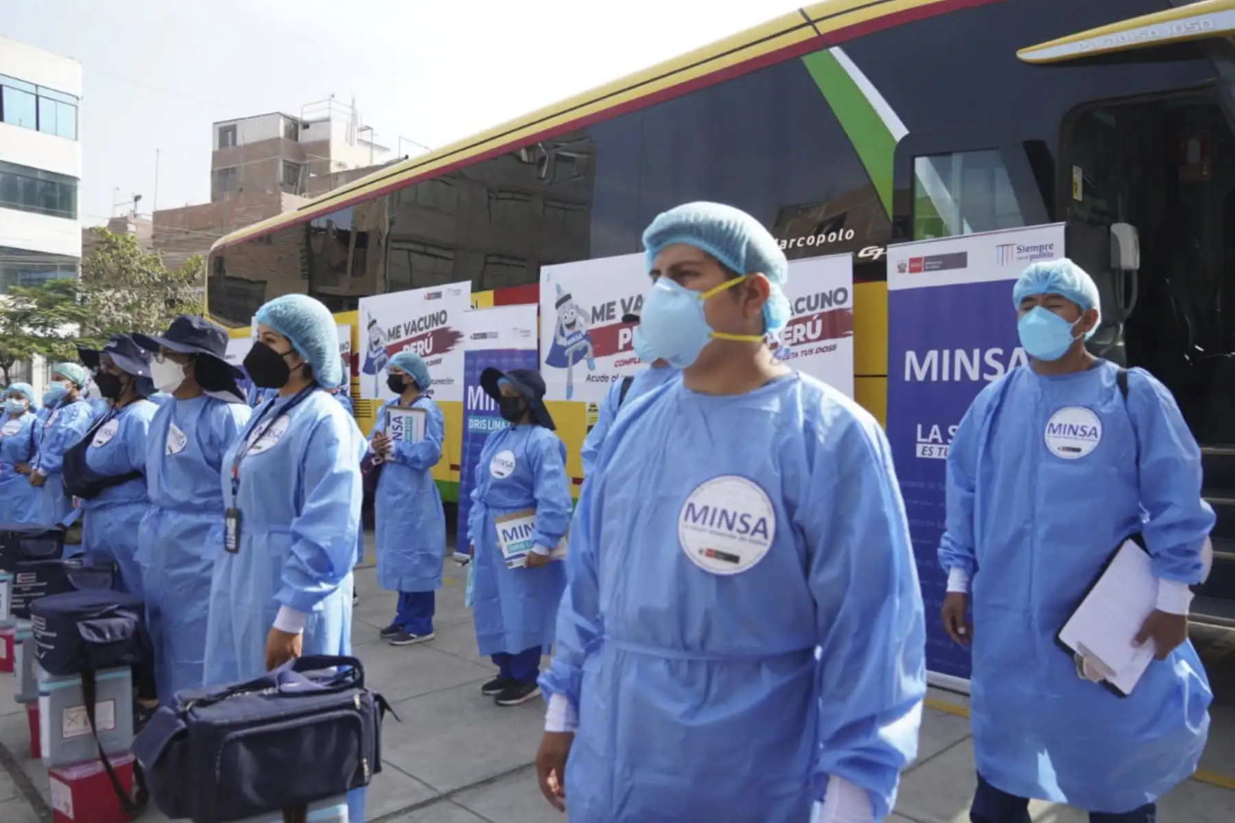 El ministerio de Salud, a través de la DIRIS Lima Este, lanza la estrategia “Me vacuno Perú, completa tus dosis”, para hacer frente a un eventual incremento de nuevos casos covid-19. Foto: ANDINA/Minsa