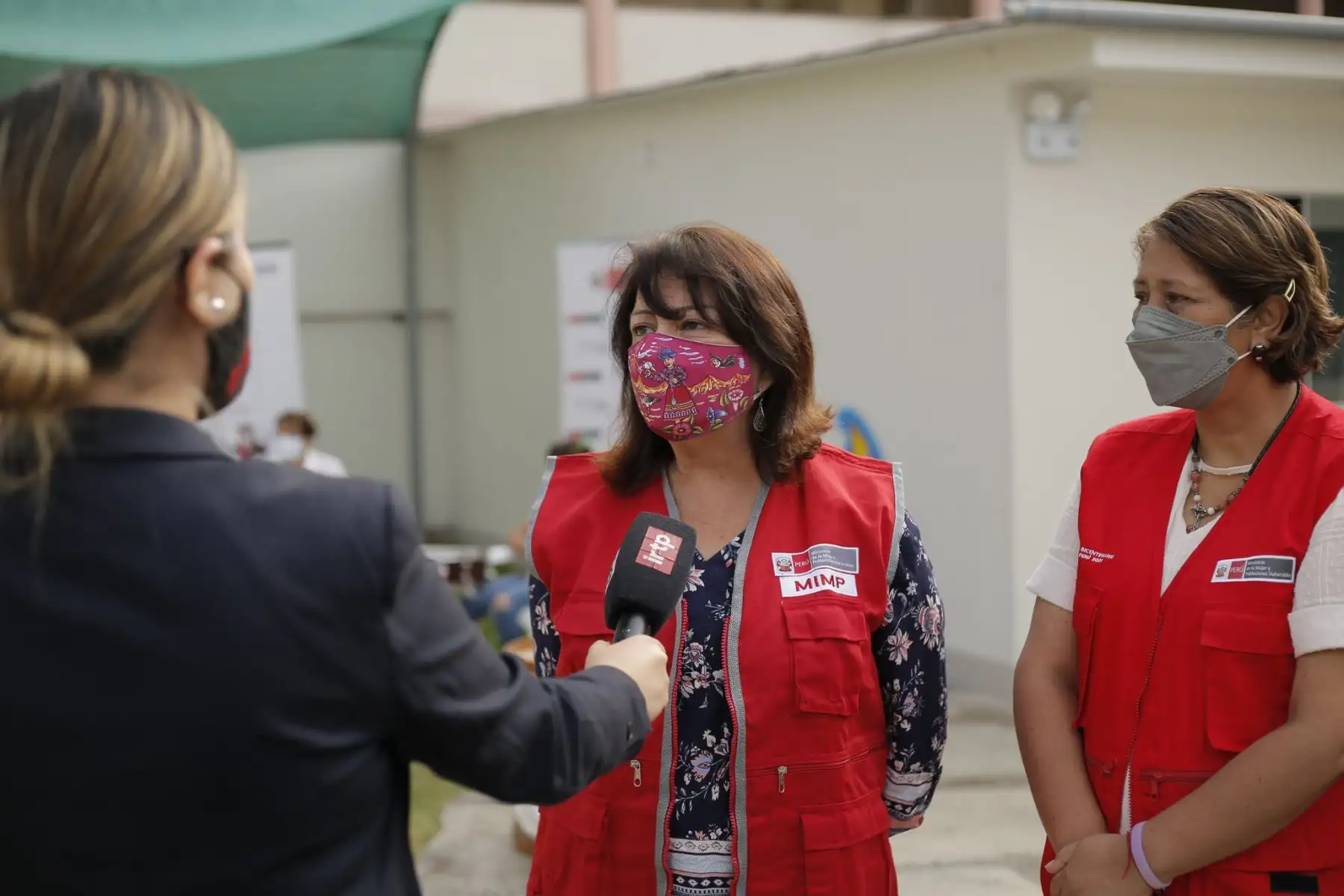La ministra de la Mujer, Diana Miloslavich, participó esta mañana en la campaña “Melodías para soñar" que promueve el Inabif para la donación de instrumentos musicales en favor de las personas que residen en albergues. Foto: ANDINA/MIMP