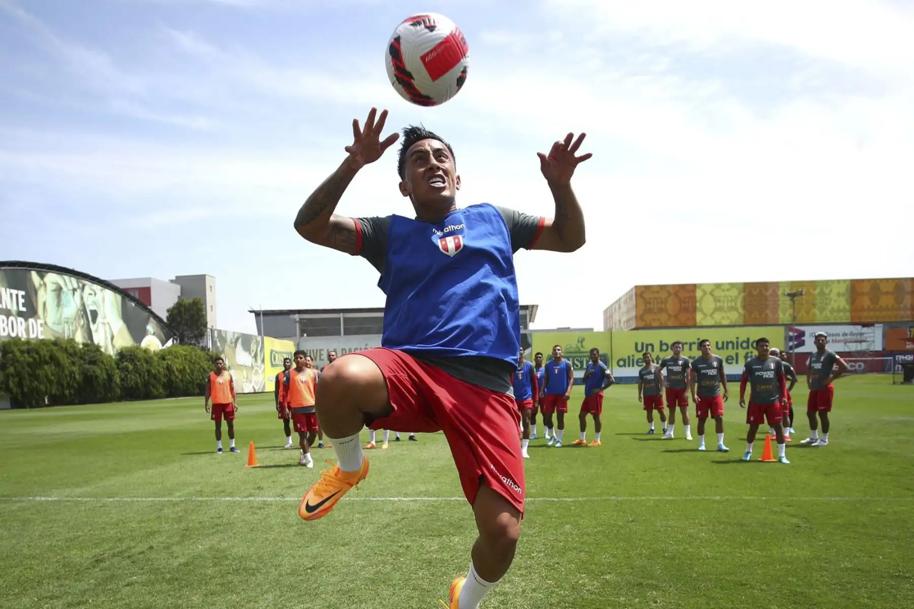 Perú buscará el triunfo ante la selección ‘albirroja’ para quedarse con el quinto lugar de las Clasificatorias Sudamericanas, que le permita disputar el repechaje rumbo al Mundial 2022. Foto: FPF
