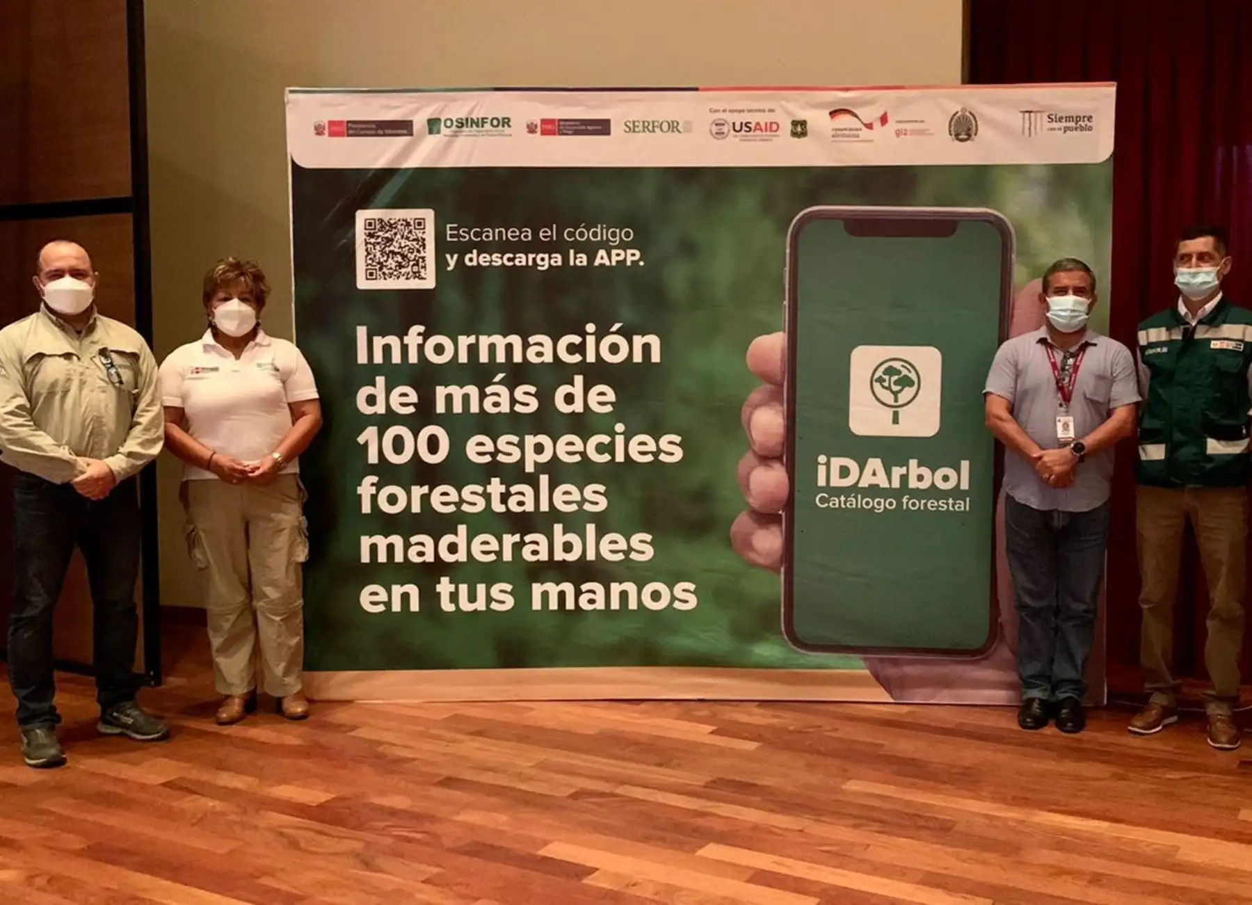 Osinfor presentó en Madre de Dios el aplicativo móvil que permite reconocer más de 100 especies forestales maderables. ANDINA/Difusión