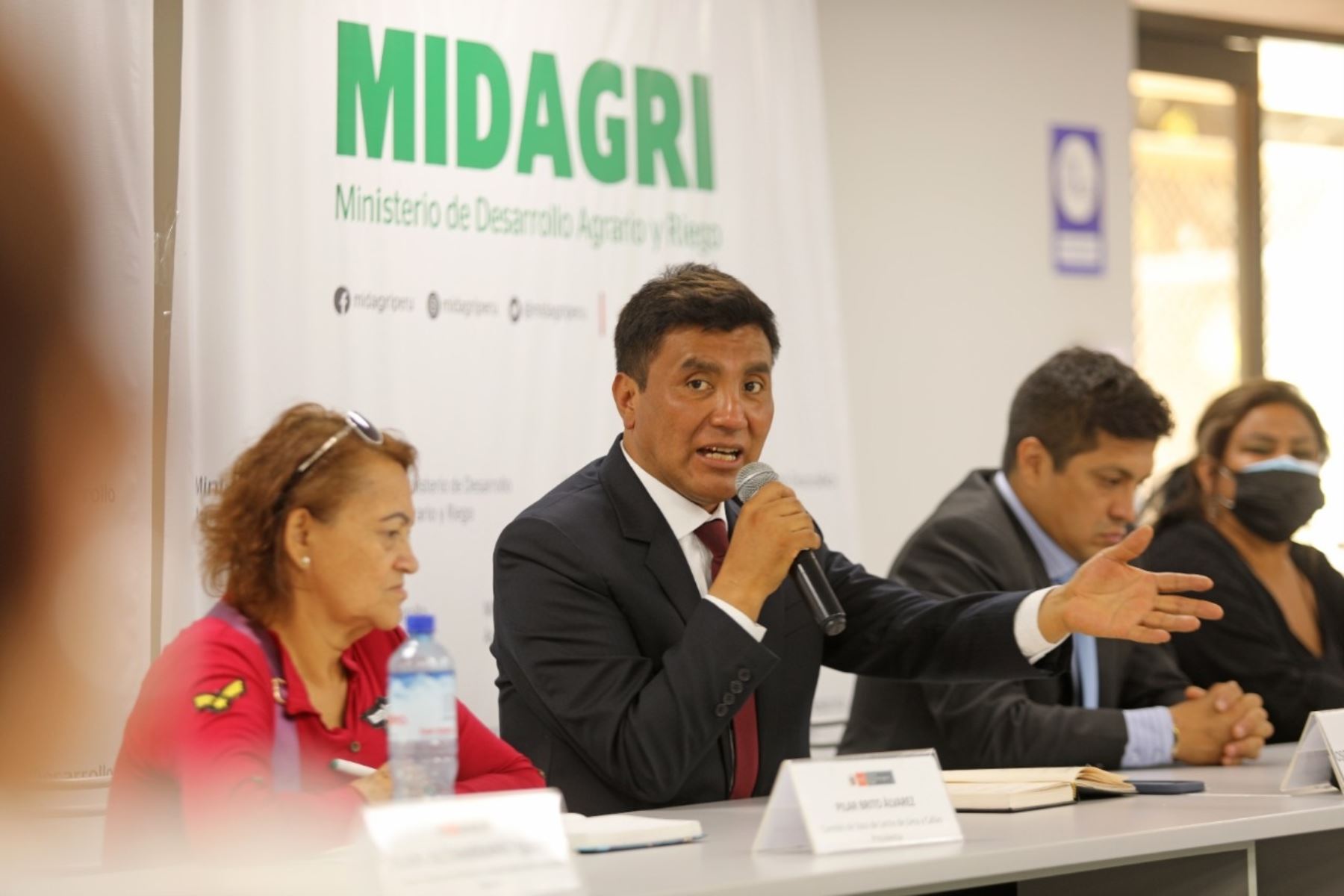 Ministro de Desarrollo Agrario y Riego, Oscar Zea. Foto: Cortesía.