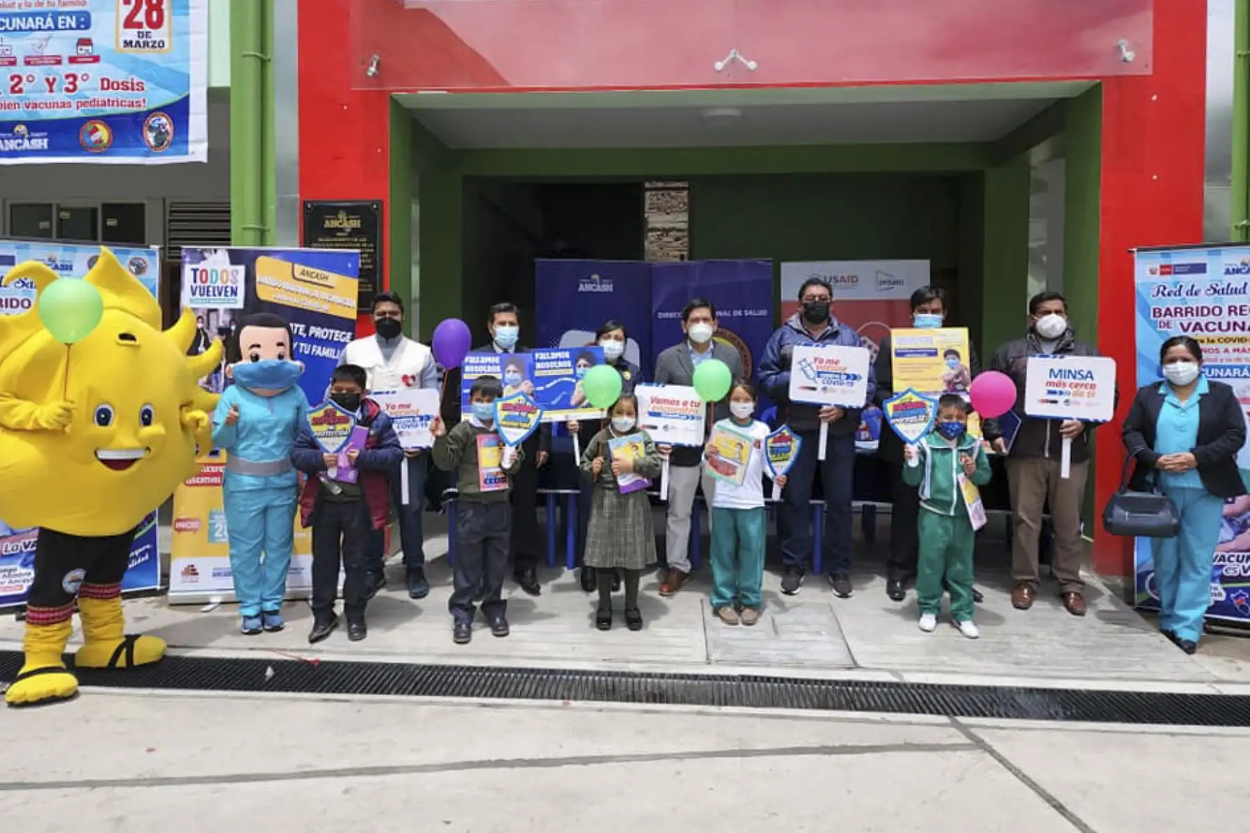 La campaña está diseñada para reducir los contagios en los niños y evitar la transmisión en entornos educativos y familiares. Foto: ANDINA/Difusión