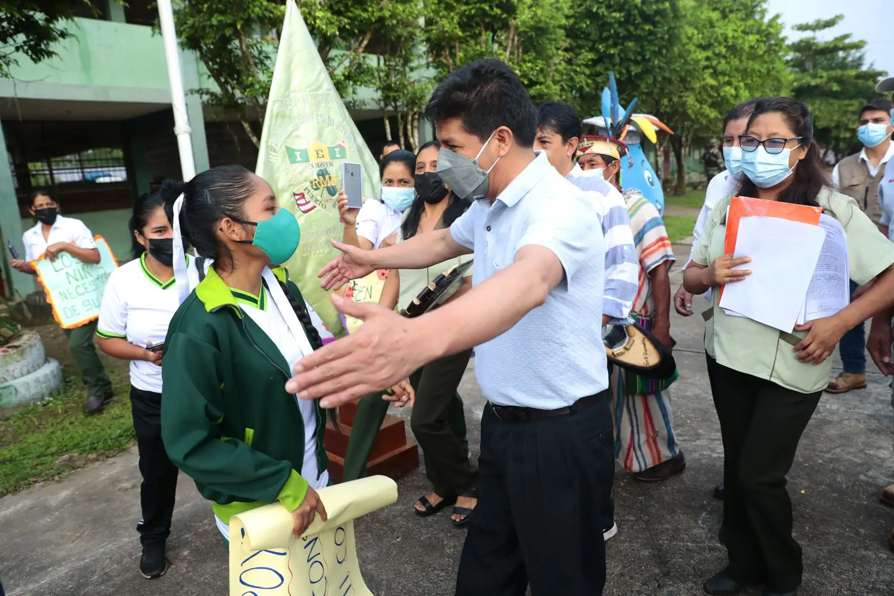 El presidente Pedro Castillo, visita instalaciones de la I.E. Remigio Morales en Pasco. Foto: ANDINA/ Prensa Presidencia