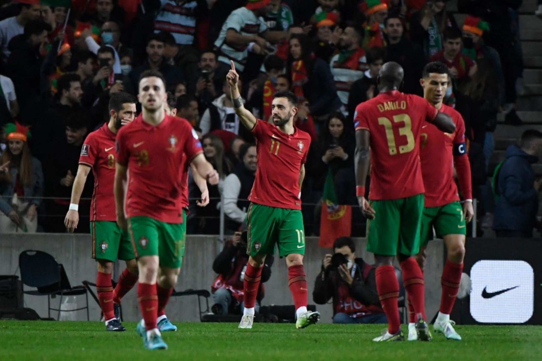 Portugal derrotó 2-0 a Macedonia del Norte y accedió al Mundial Catar 2022