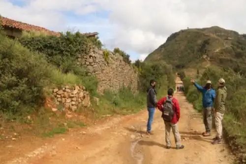 La Libertad: coordinan mantenimiento de la vía de acceso a Marcahuamachuco.