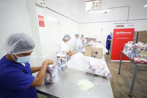 El programa Qali Warma ya distribuyó 23,965 toneladas de alimentos en colegios públicos de diversas regiones del país. Foto: ANDINA/Difusión.