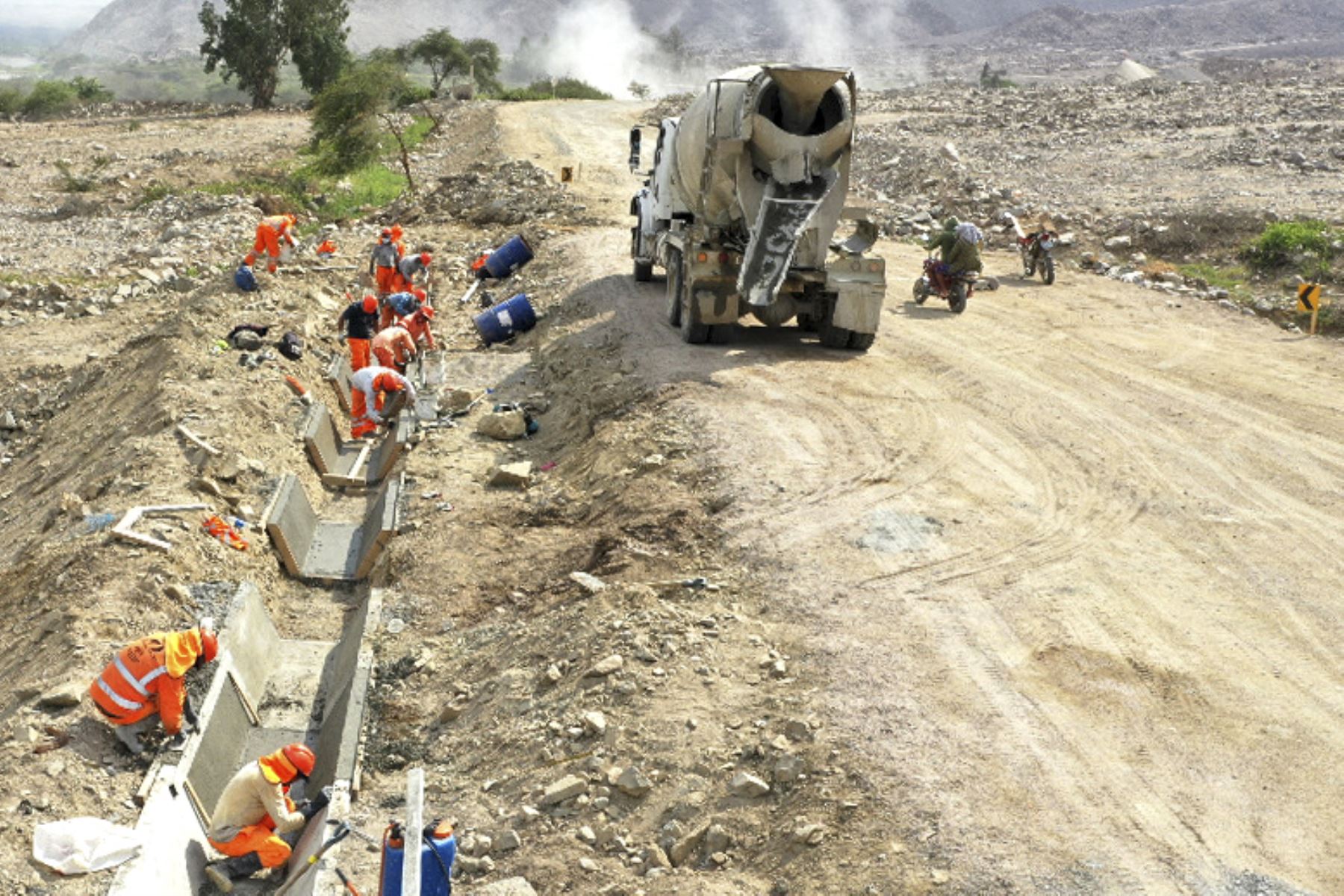 El MTC avanza en la construcción de la carretera Ica-Los Molinos-Tambillo, que mejorará el tránsito vehicular entre los departamentos de Ica y Huancavelica. Foto: ANDINA/MTC