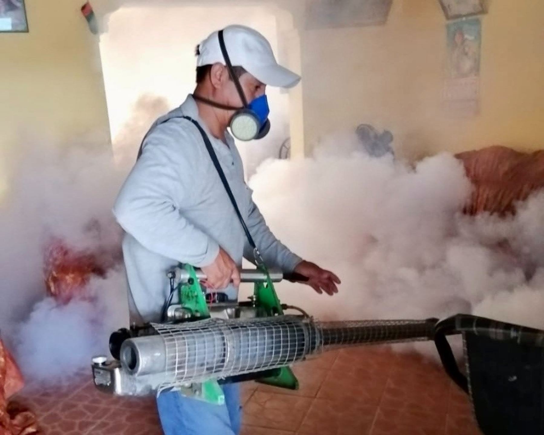 Autoridades de Salud y de Educación de Huánuco suspendieron las clases en un colegio de Puerto Súngaro debido a la intoxicación de 29 escolares, tras una fumigación para prevenir el dengue realizada en dicho local. Foto: ANDINA/difusión.