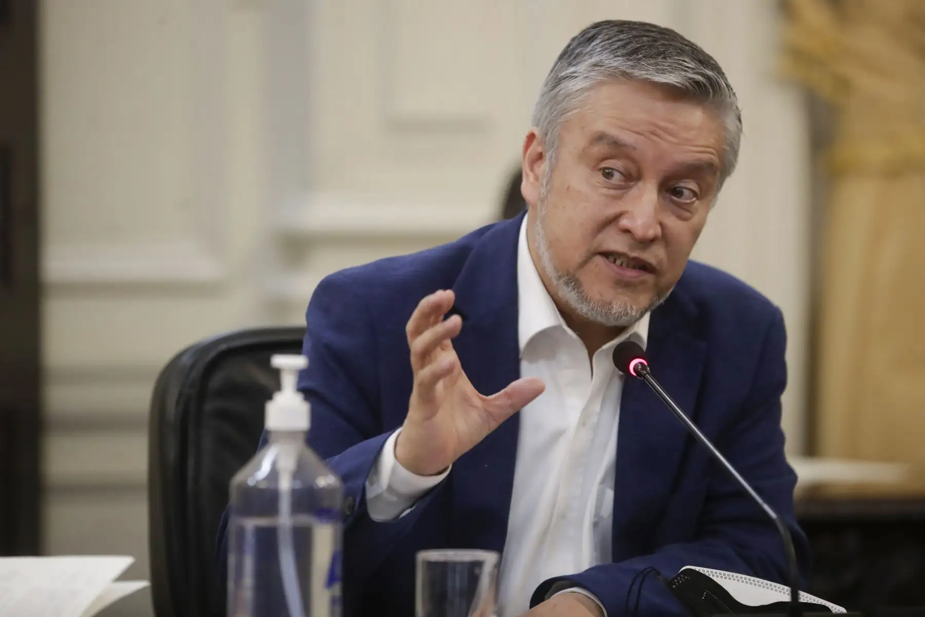 El jefe de Estado, Pedro Castillo, lidera una sesión extraordinaria del Consejo de Ministros para evaluar y atender las demandas de diversos sectores del país. Se buscan soluciones a través del diálogo y el entendimiento. Foto: ANDINA/Prensa Presidencia