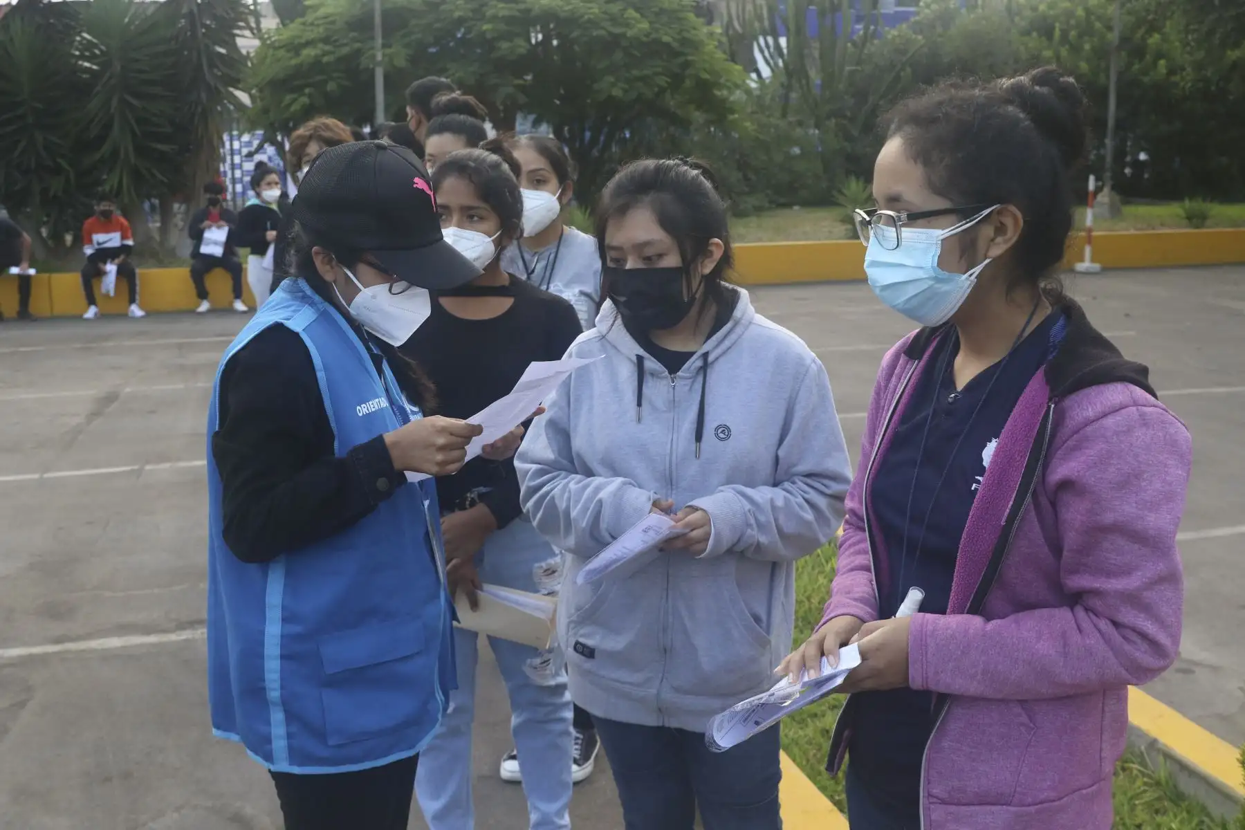 Se han dispuesto como sedes, el estadio de San Marcos, explanadas y aulas de la ciudad universitaria, siguiendo medidas extremas de seguridad interna y externa. Los jóvenes postulantes que no acaten las medidas de seguridad serán impedidos de participar en la evaluación. Foto: ANDINA/Eddy Ramos