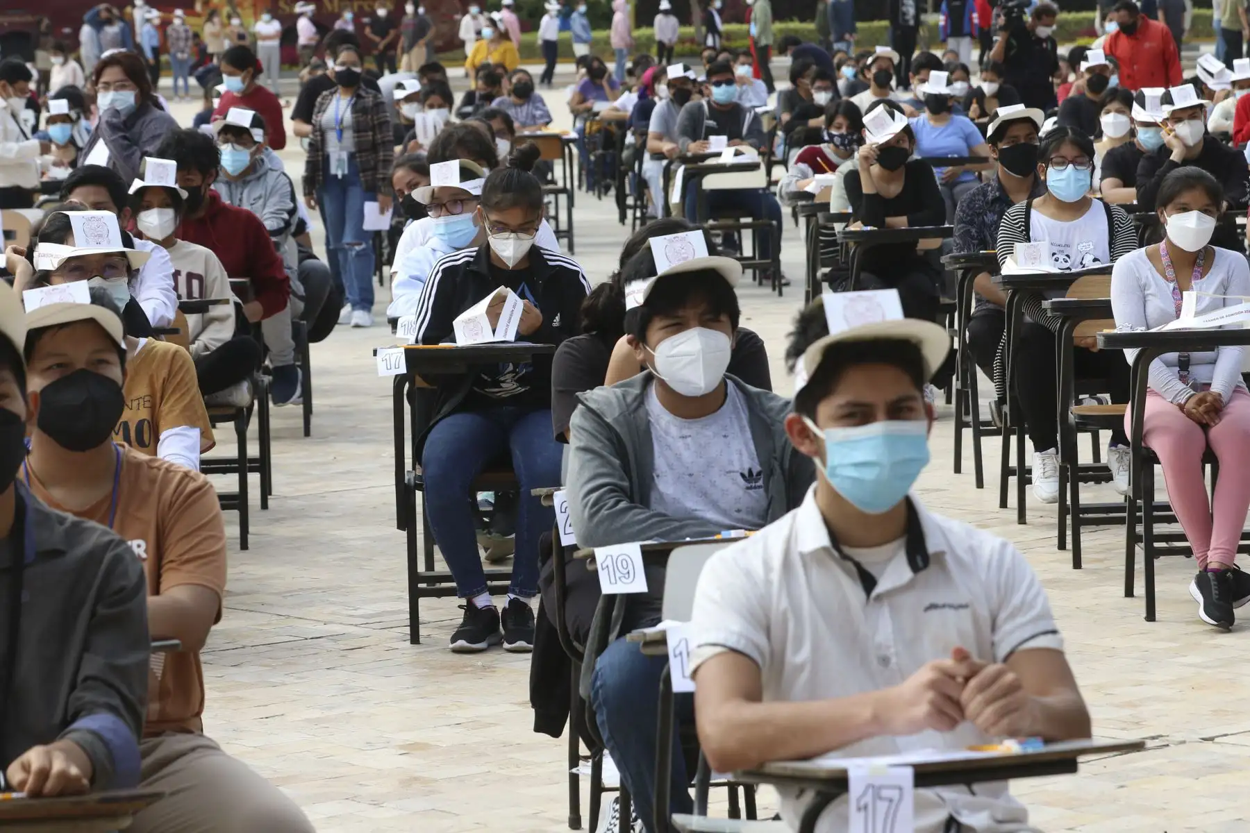 16,000 postulantes rendirán hoy el examen de admisión presencial 2022-II, en la Universidad Nacional Mayor de San Marcos (UNMSM), que no fueron evaluadas en las respectivas fechas por la Oficina Central de Admisión (OCA). Foto: ANDINA/Eddy Ramos