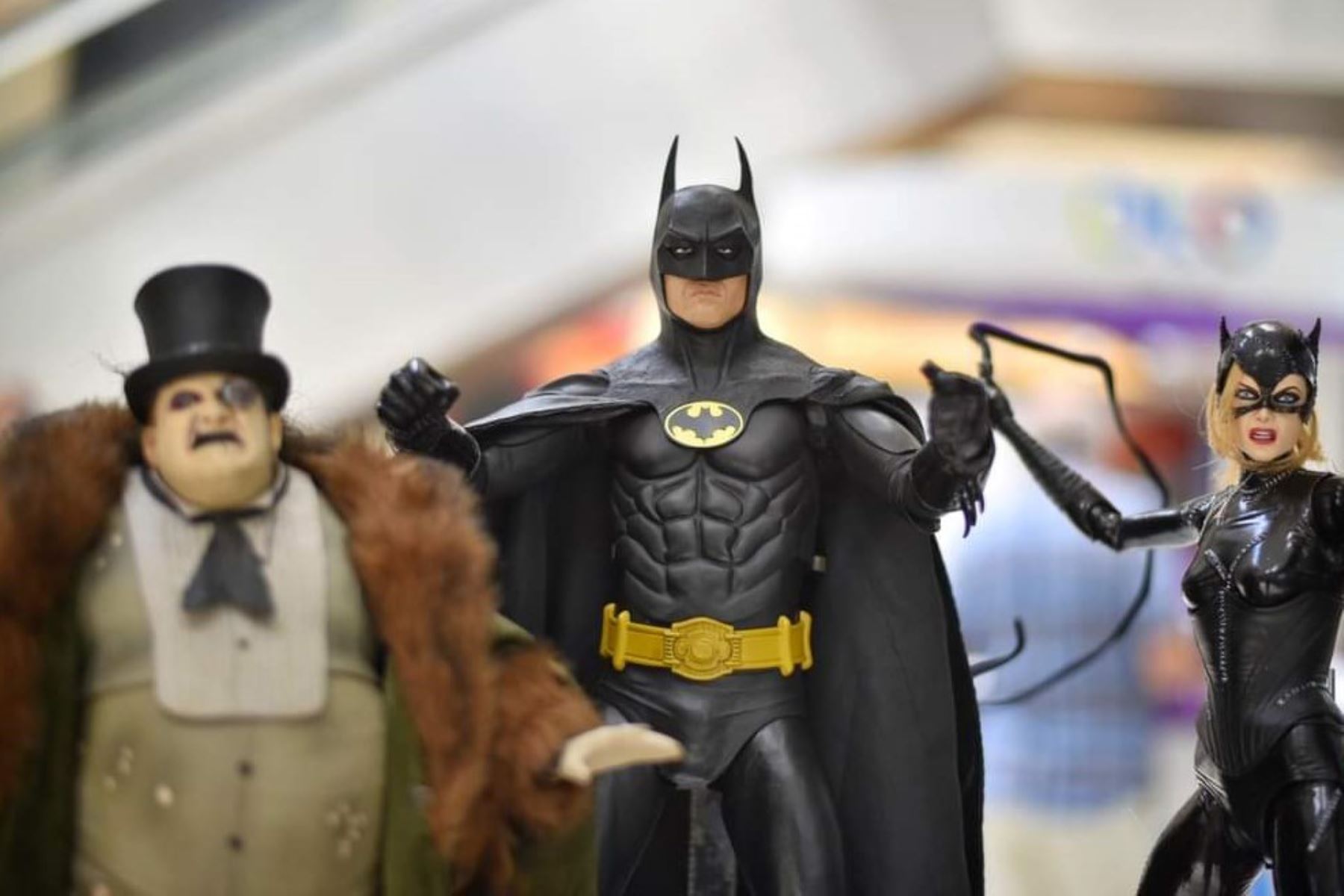 Conversatorios, colecciones y esculturas del Caballero de la Noche en el  Batman Fest | Noticias | Agencia Peruana de Noticias Andina