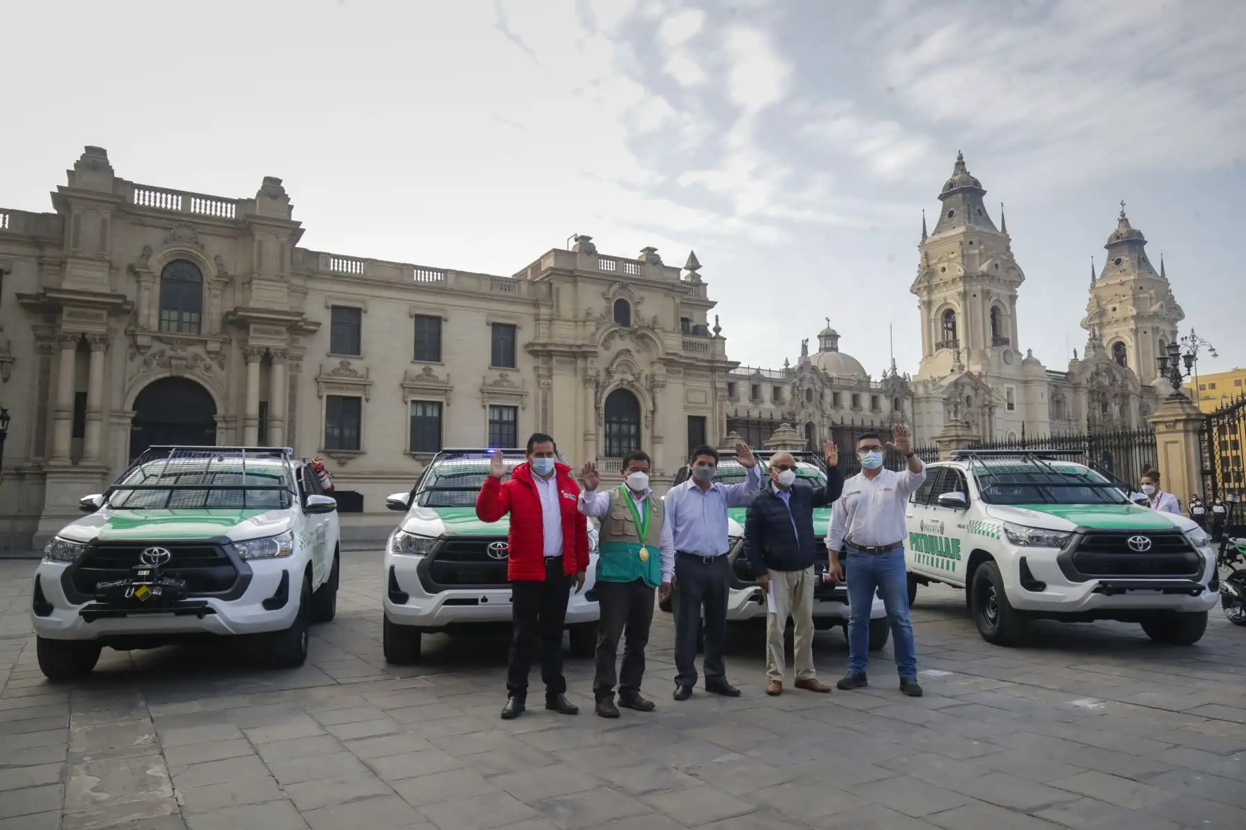 El presidente de la República, Pedro Castillo, hizo entrega de ocho patrulleros y 16 motos lineales destinados a la Municipalidad Provincial de Huanta. Foto: ANDINA/Prensa Presidencia