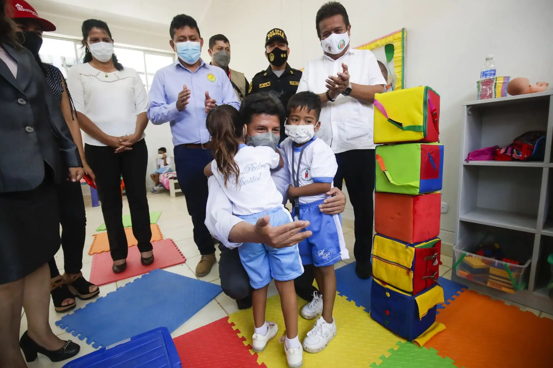 El presidente de la República, Pedro Castillo, inauguró esta mañana la Institución Educativa Inicial N° 014 “San Pedro Apóstol”, en Tumbes. Foto: ANDINA/Prensa Presidencia