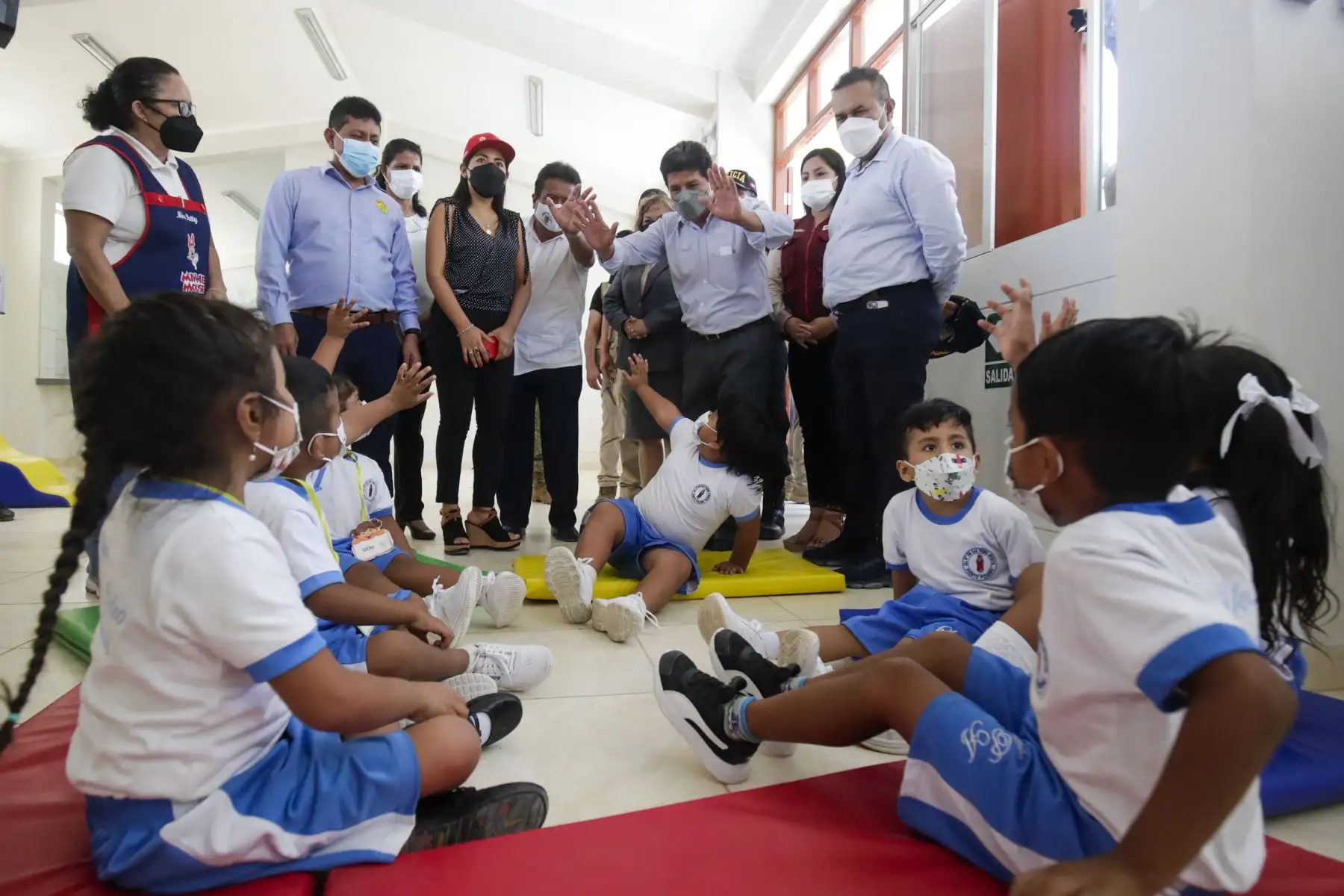 El presidente de la República, Pedro Castillo, inauguró esta mañana la Institución Educativa Inicial N° 014 “San Pedro Apóstol”, en Tumbes. Foto: ANDINA/Prensa Presidencia